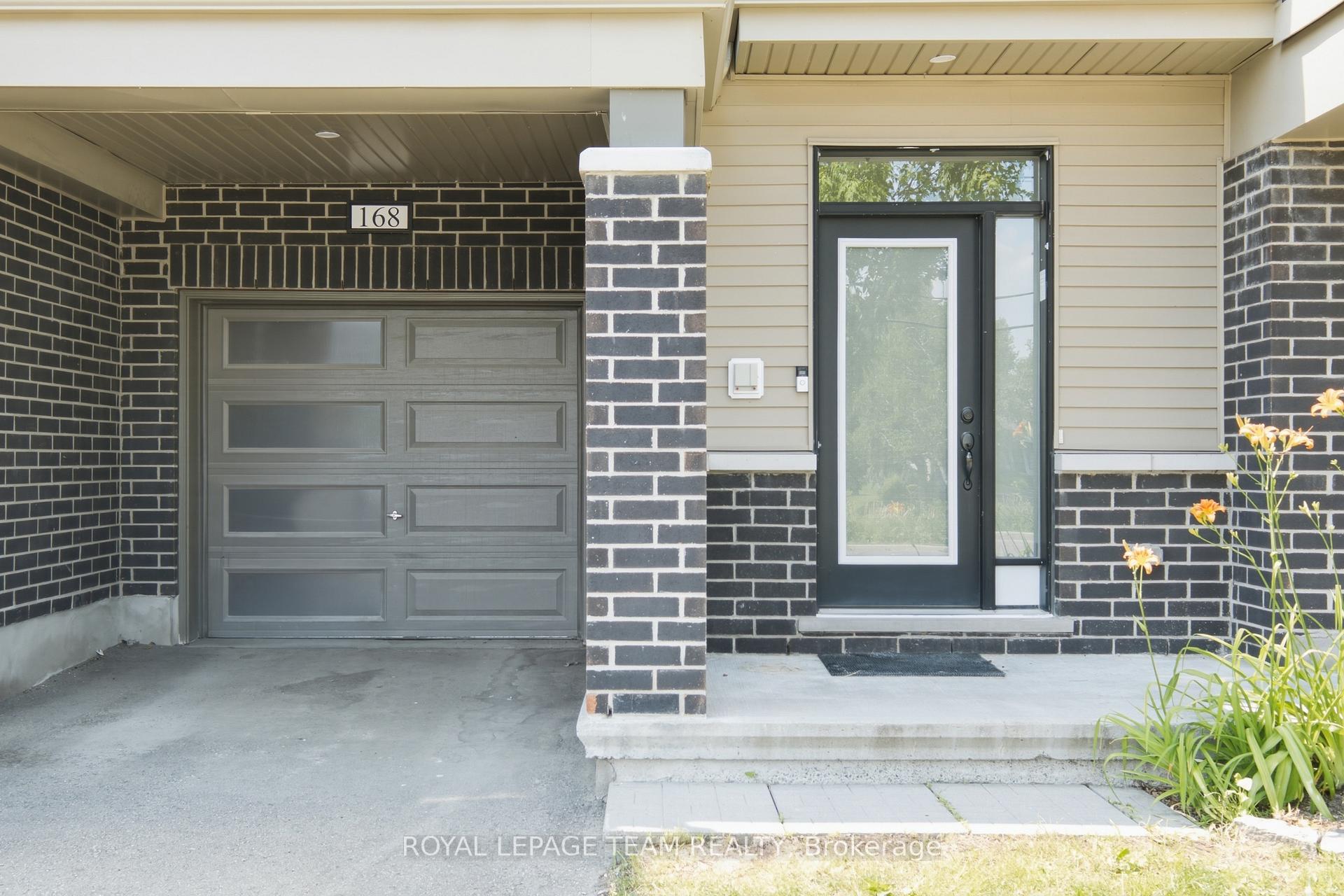 Photo 3 of 168 Pictou Crescent, Ottawa, Kanata - Emerald Meadows/Trailwest — HOMEH