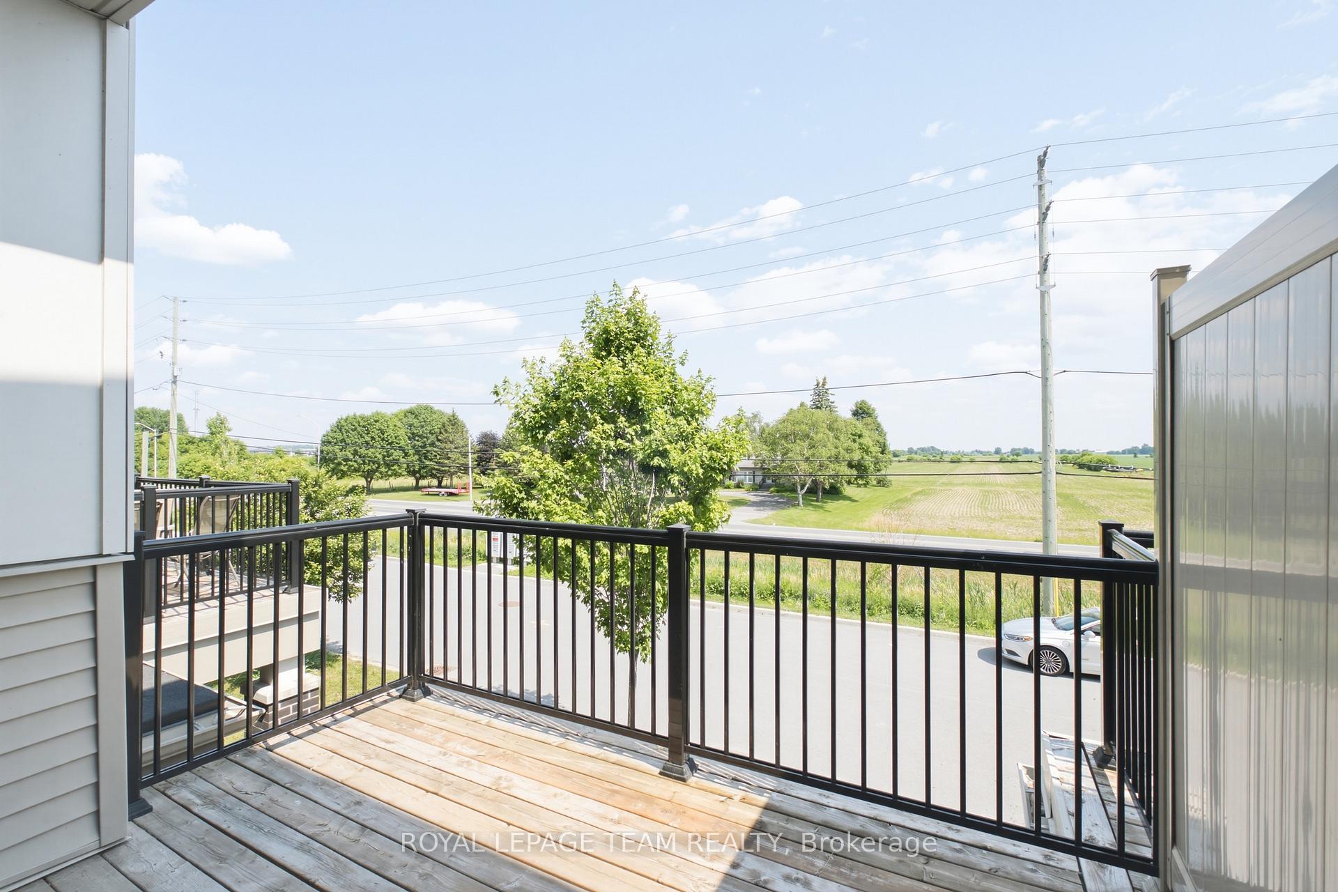 Photo 16 of 168 Pictou Crescent, Ottawa, Kanata - Emerald Meadows/Trailwest — HOMEH