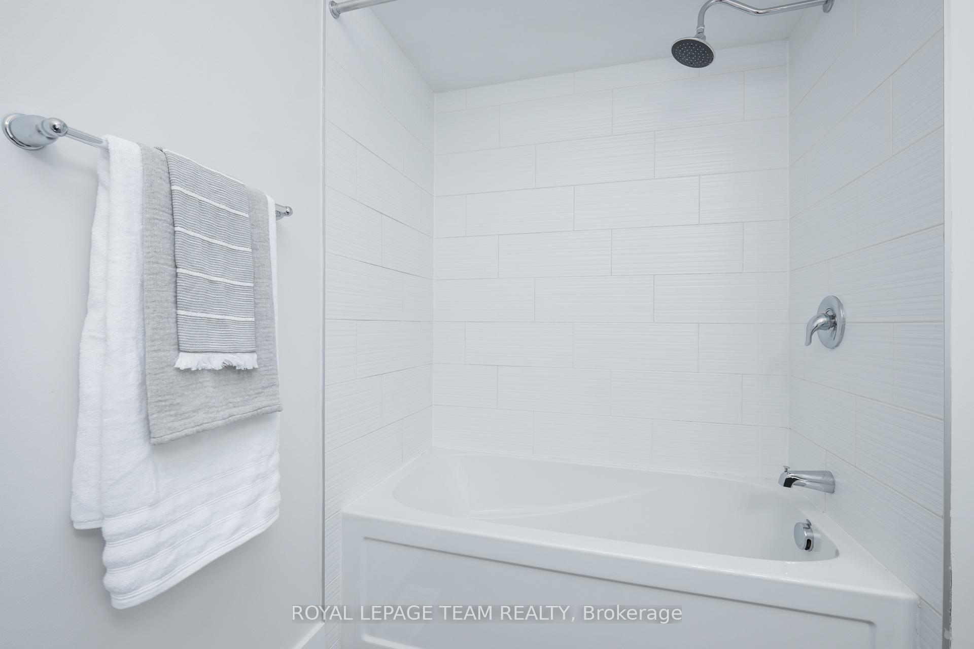Photo 27 of 168 Pictou Crescent, Ottawa, Kanata - Emerald Meadows/Trailwest — HOMEH