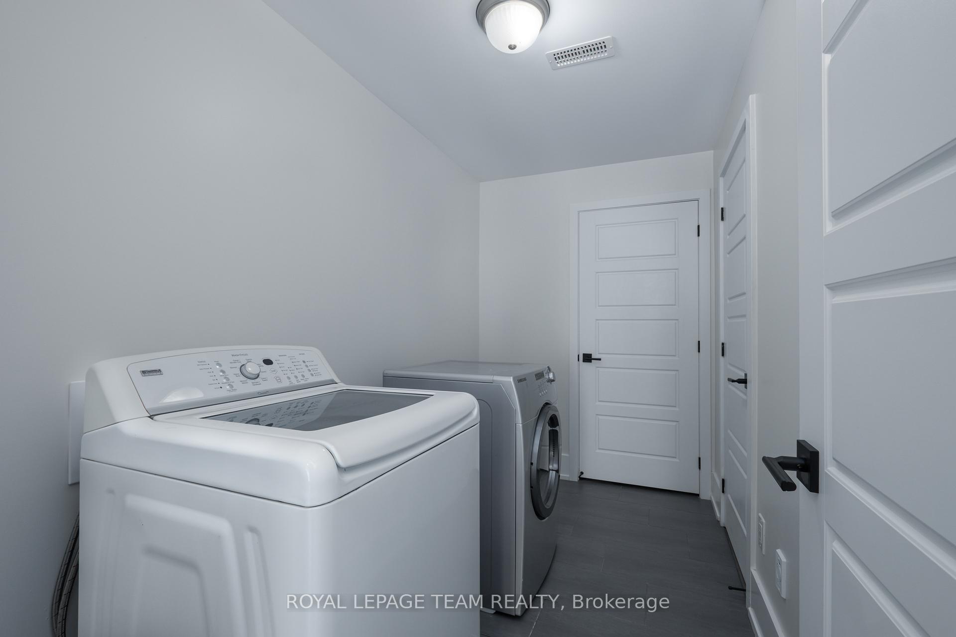 Photo 30 of 168 Pictou Crescent, Ottawa, Kanata - Emerald Meadows/Trailwest — HOMEH