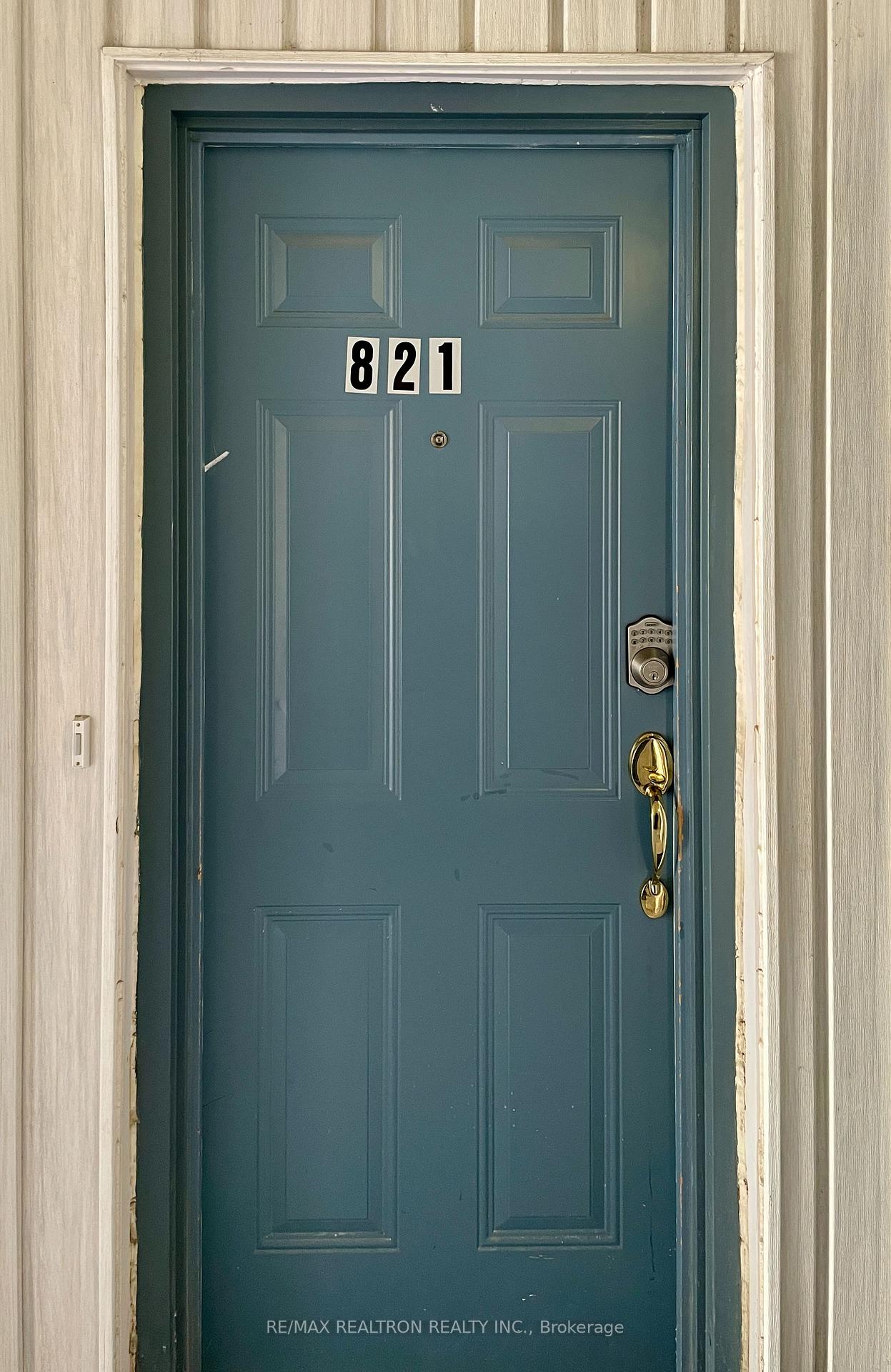 Photo 3 of Unit 821, 75 Weldrick Road, Richmond Hill, Observatory — HOMEH