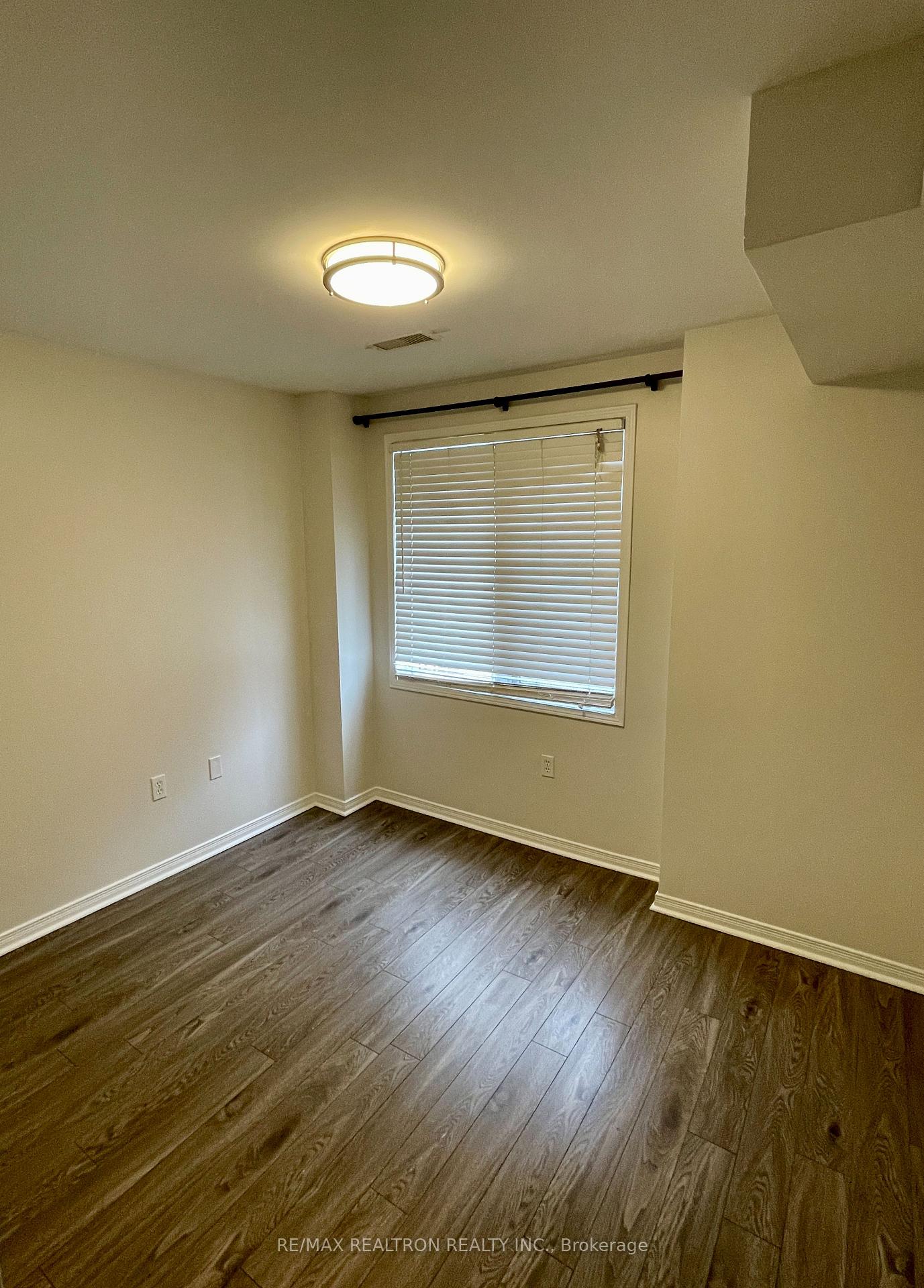 Photo 9 of Unit 821, 75 Weldrick Road, Richmond Hill, Observatory — HOMEH