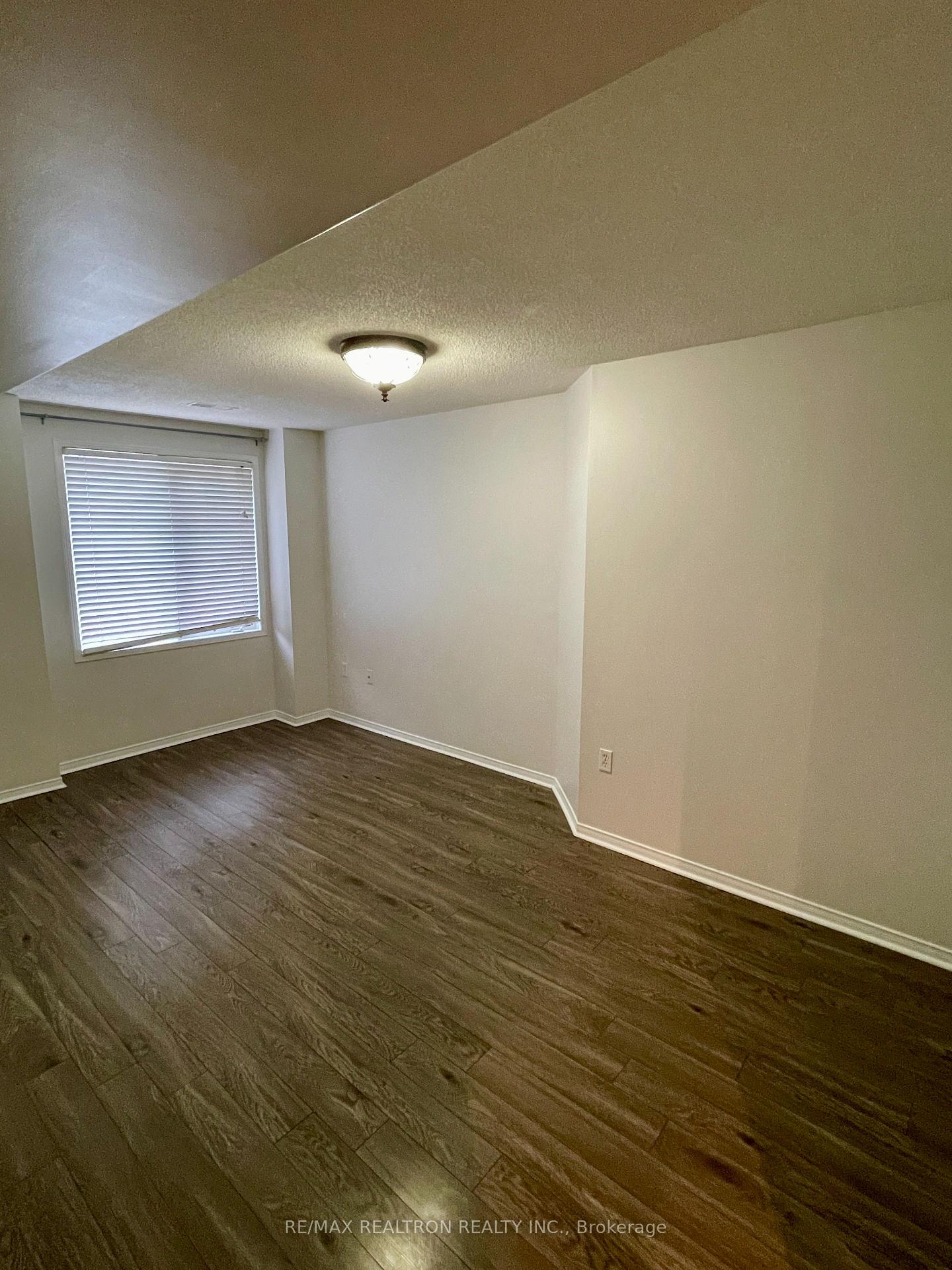 Photo 14 of Unit 821, 75 Weldrick Road, Richmond Hill, Observatory — HOMEH