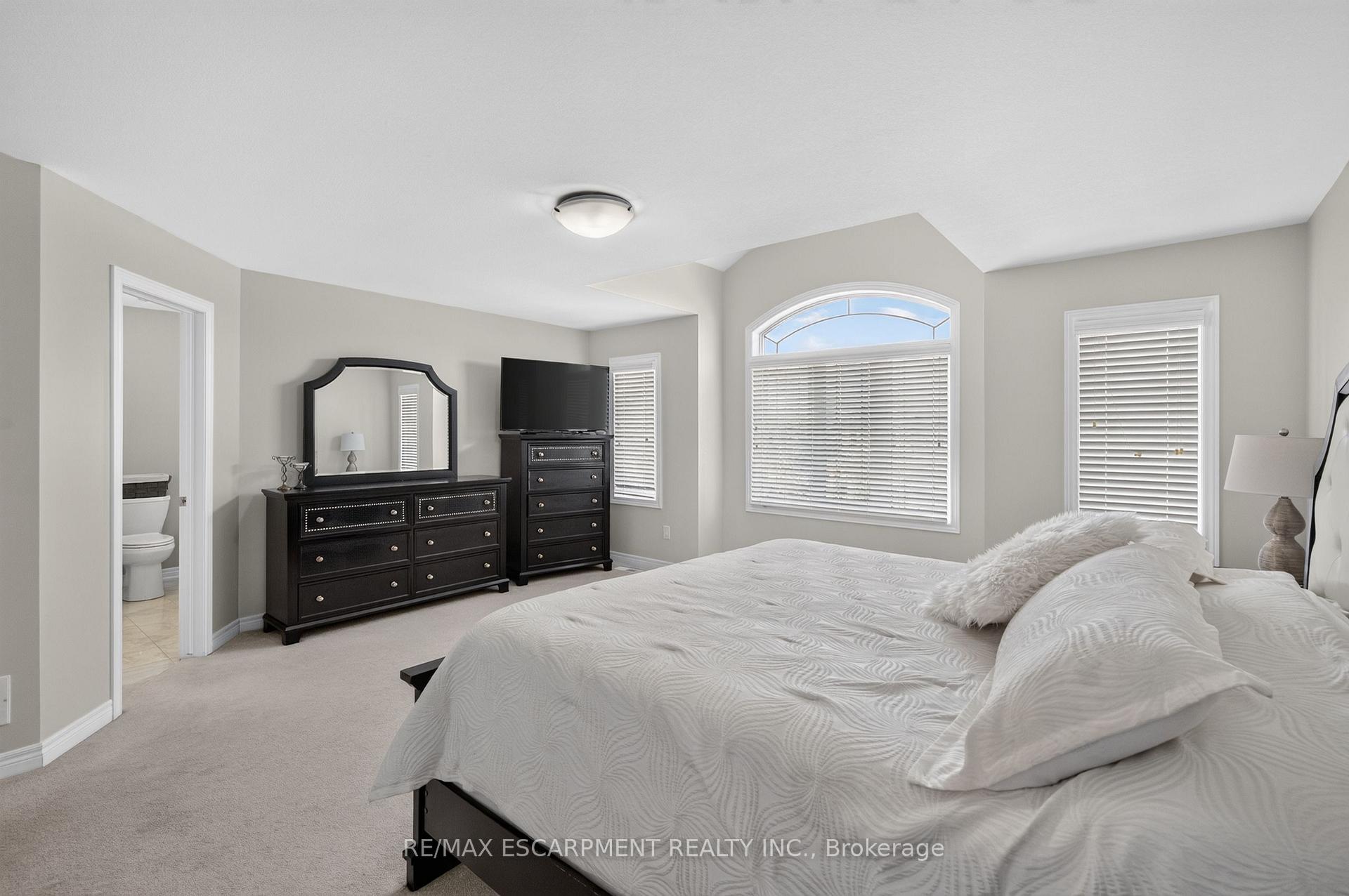 Photo 33 of 5 Narbonne Crescent, Hamilton, Stoney Creek Mountain — HOMEH