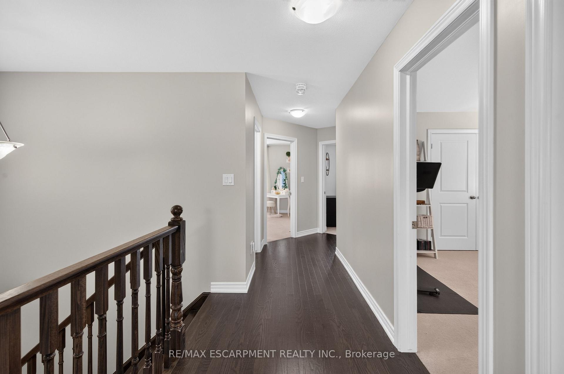 Photo 37 of 5 Narbonne Crescent, Hamilton, Stoney Creek Mountain — HOMEH