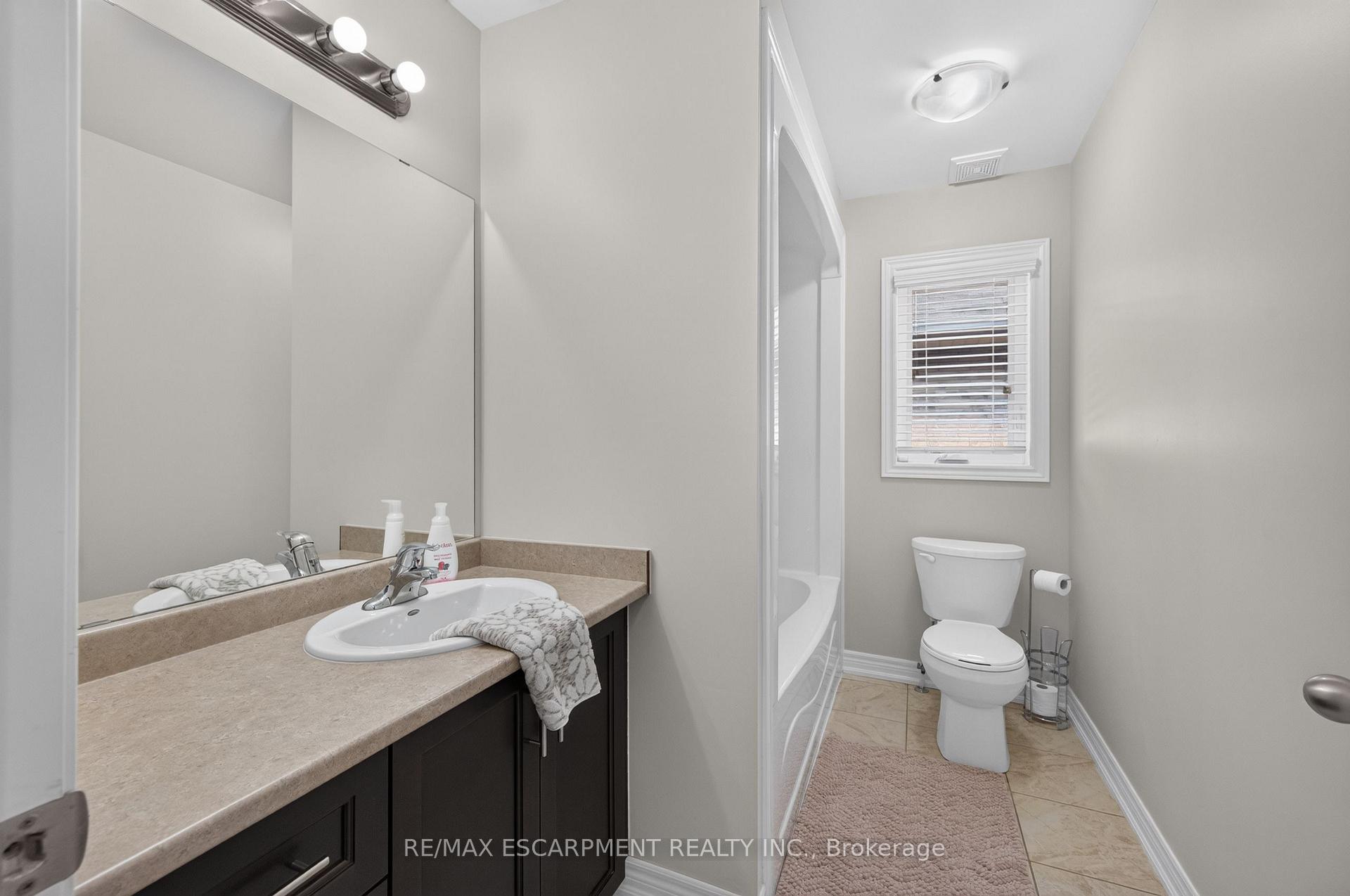 Photo 41 of 5 Narbonne Crescent, Hamilton, Stoney Creek Mountain — HOMEH
