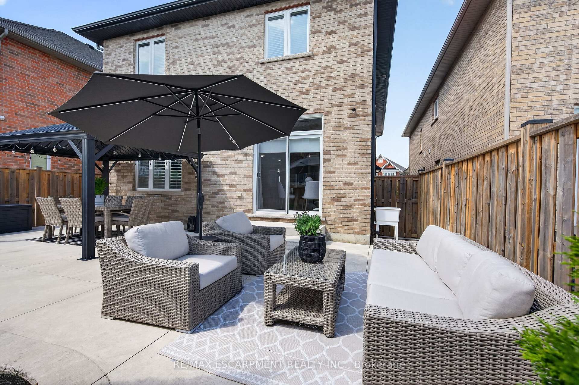 Photo 47 of 5 Narbonne Crescent, Hamilton, Stoney Creek Mountain — HOMEH