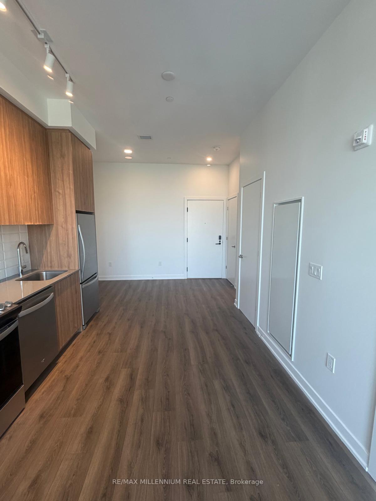 Photo 9 of Unit 809, 740 Whitlock Avenue, Milton, Cobban — HOMEH