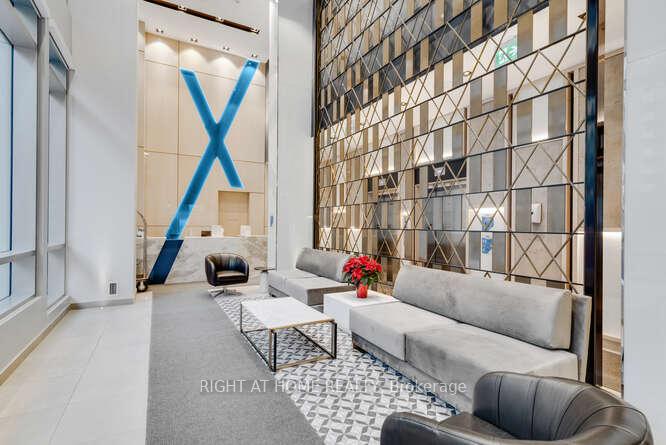 Photo 4 of Unit 2604, 77 Mutual Street, Toronto, Church-Yonge Corridor — HOMEH
