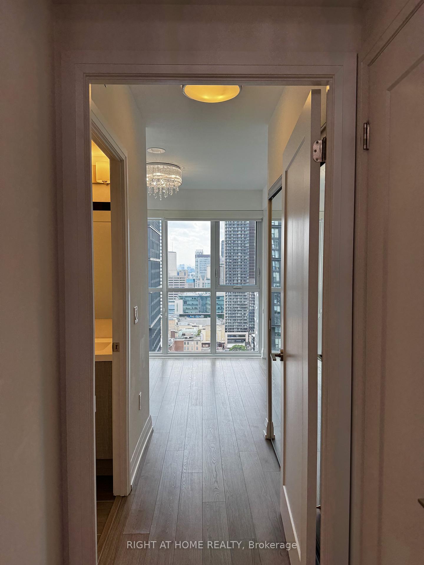 Photo 7 of Unit 2604, 77 Mutual Street, Toronto, Church-Yonge Corridor — HOMEH