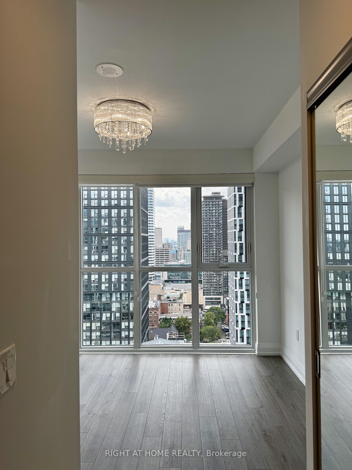 Photo 8 of Unit 2604, 77 Mutual Street, Toronto, Church-Yonge Corridor — HOMEH