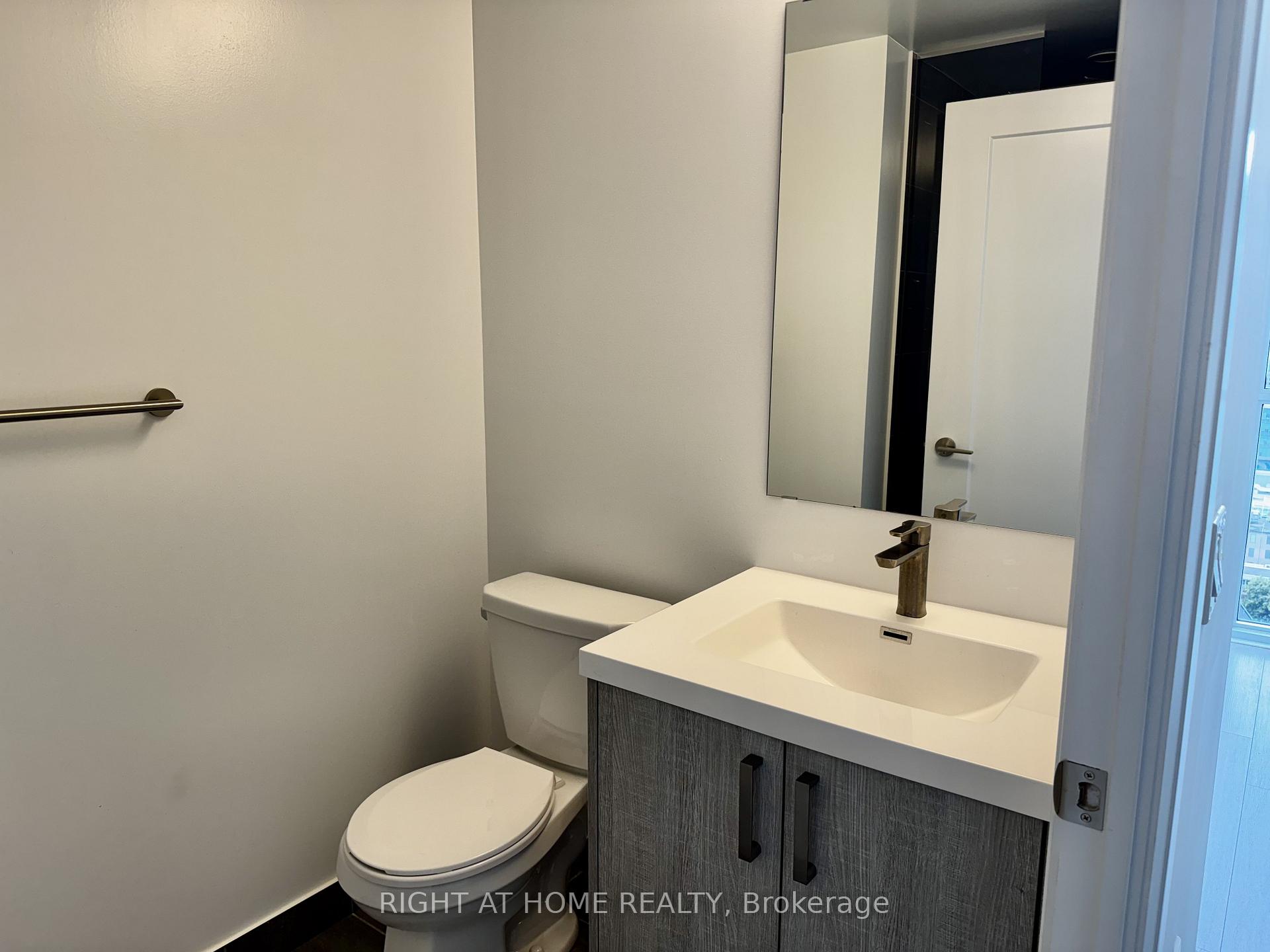 Photo 12 of Unit 2604, 77 Mutual Street, Toronto, Church-Yonge Corridor — HOMEH