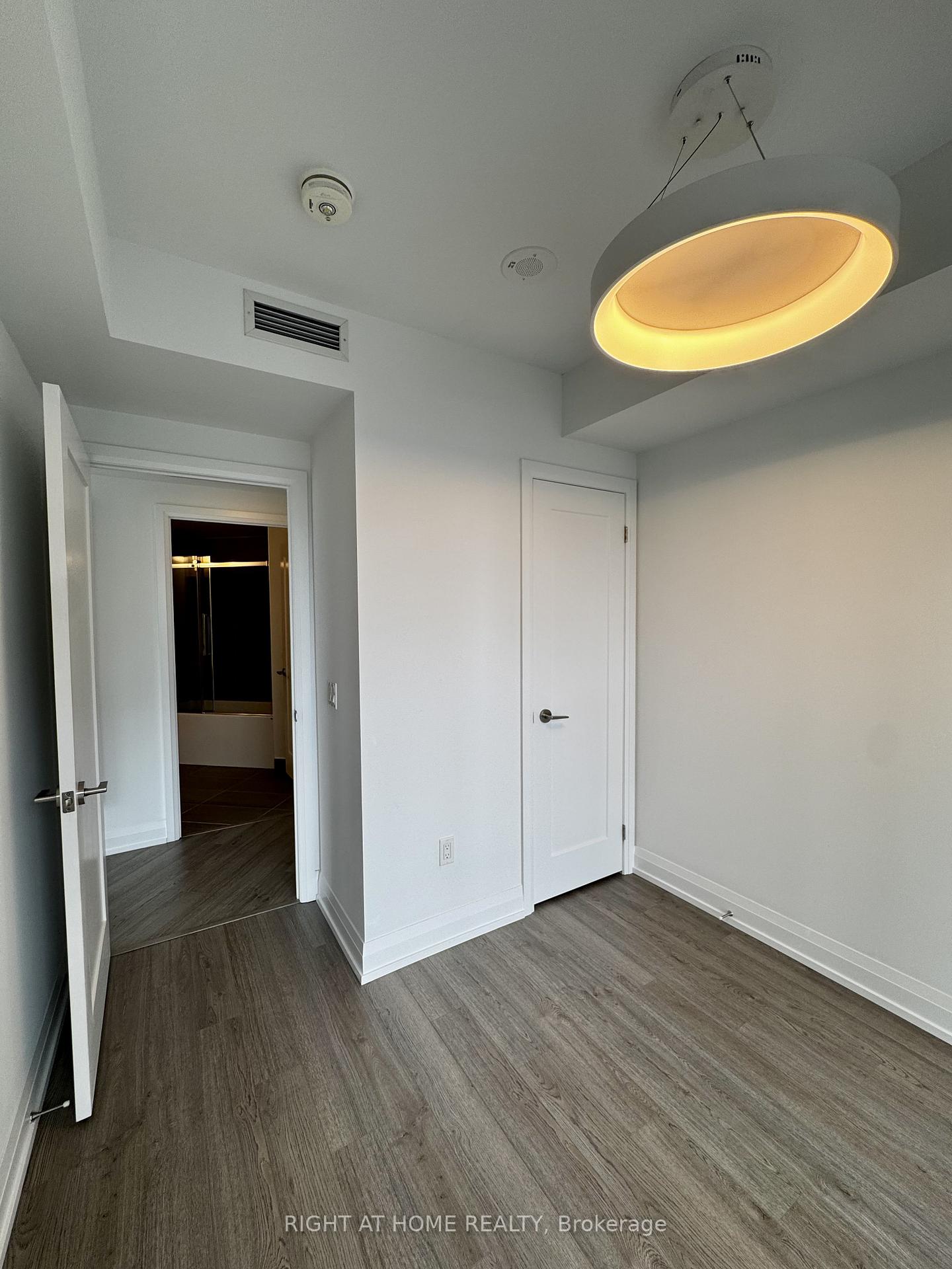 Photo 14 of Unit 2604, 77 Mutual Street, Toronto, Church-Yonge Corridor — HOMEH