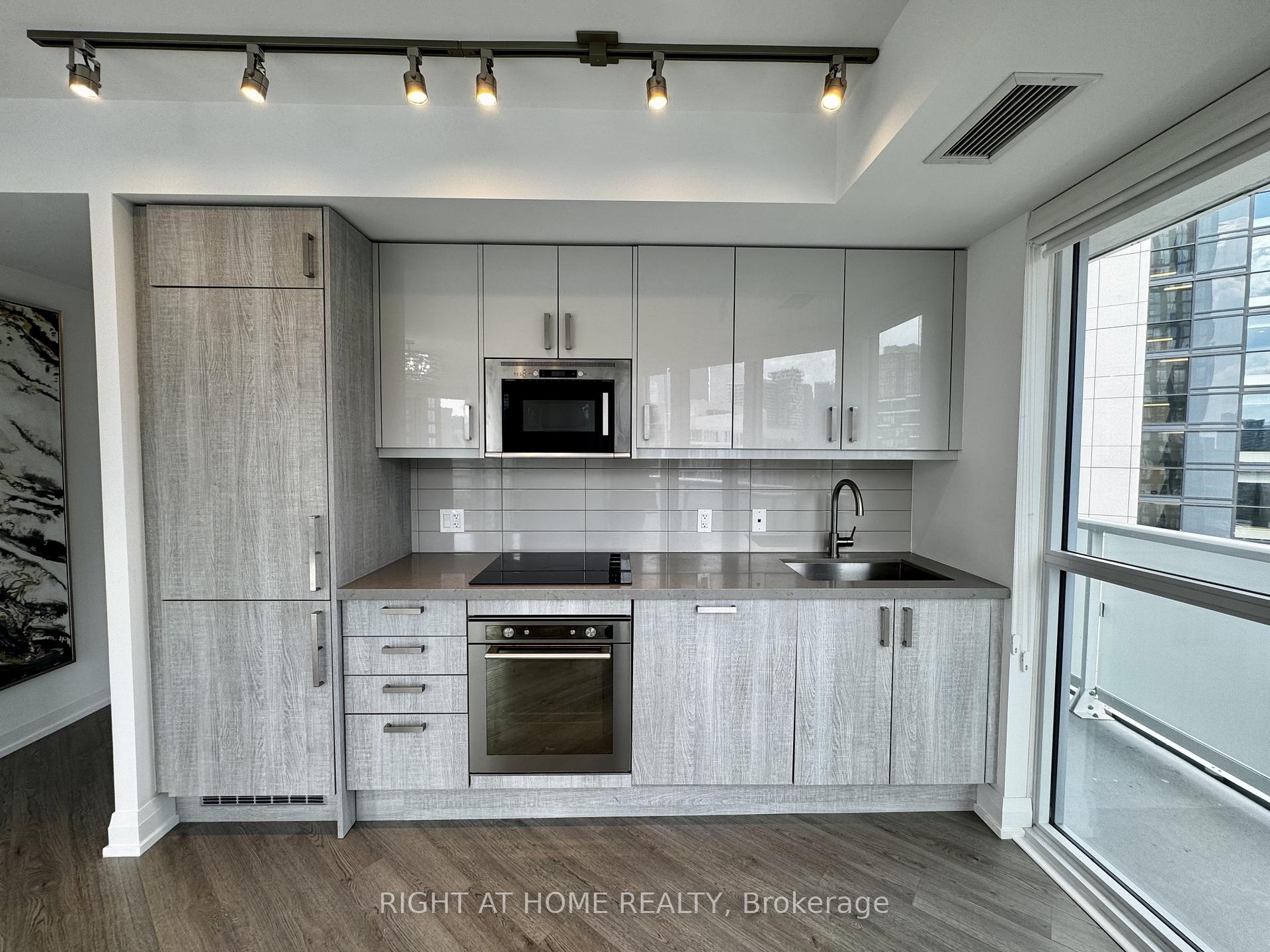 Photo 19 of Unit 2604, 77 Mutual Street, Toronto, Church-Yonge Corridor — HOMEH