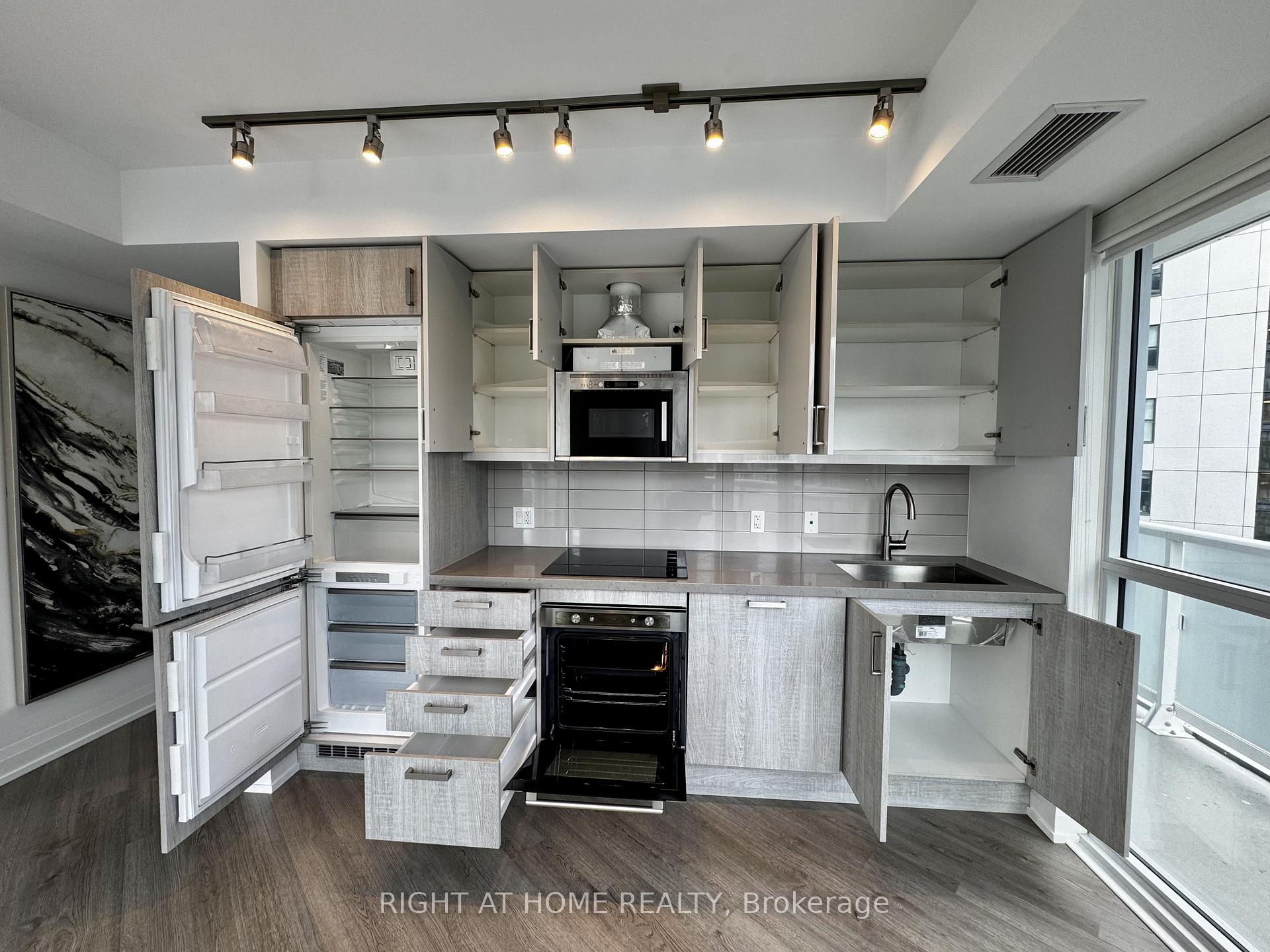 Photo 20 of Unit 2604, 77 Mutual Street, Toronto, Church-Yonge Corridor — HOMEH