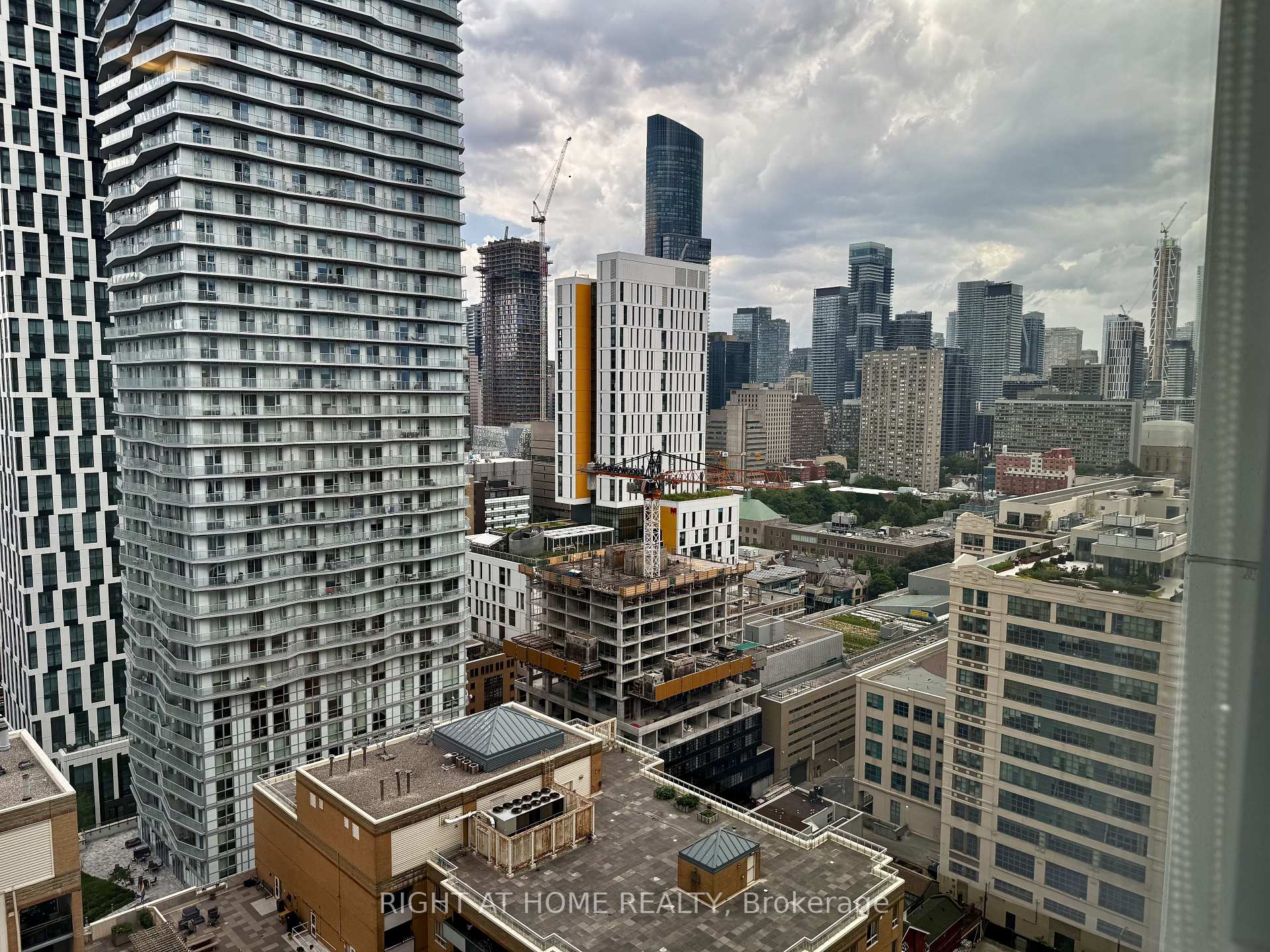 Photo 33 of Unit 2604, 77 Mutual Street, Toronto, Church-Yonge Corridor — HOMEH