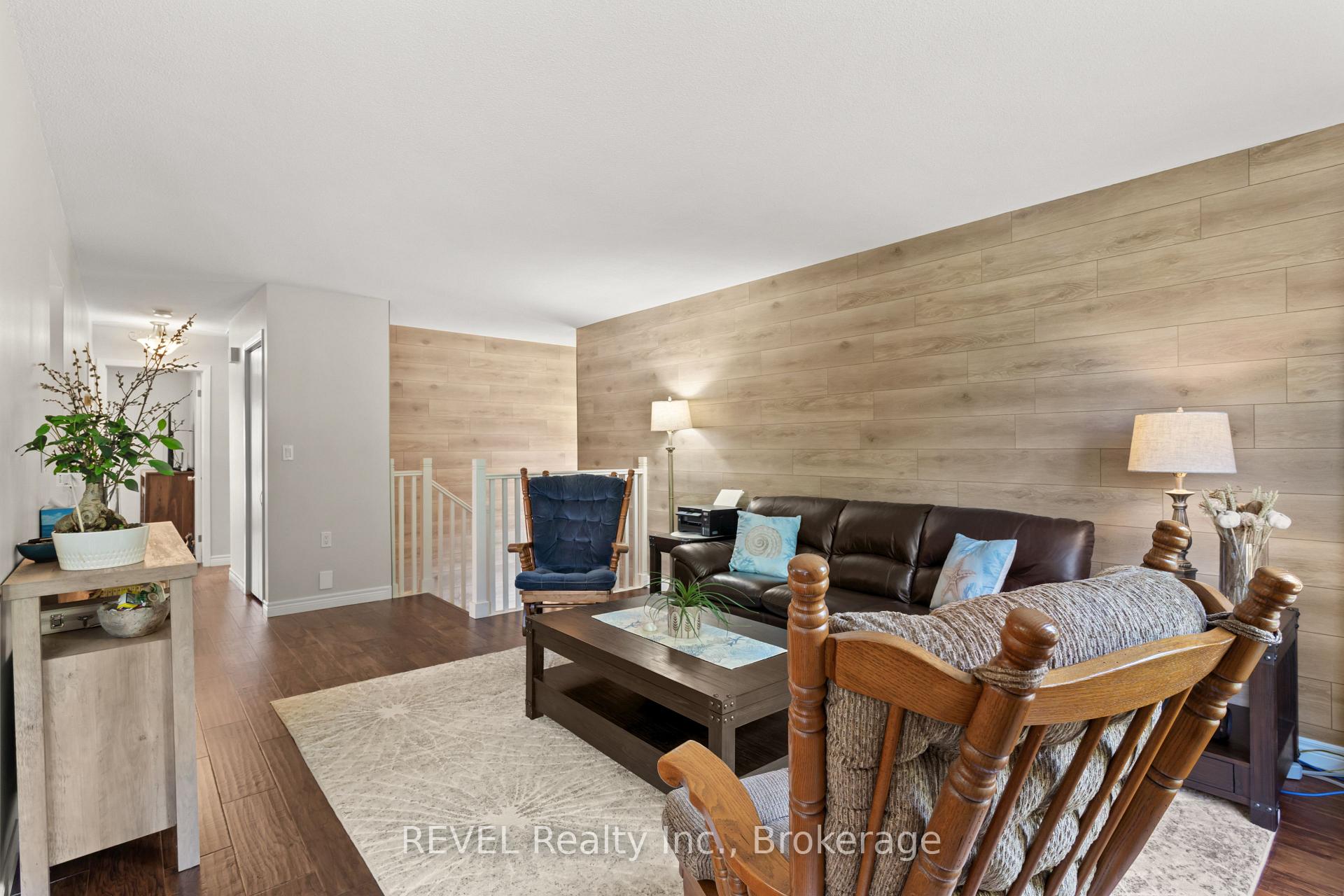 Photo 5 of 323 Barrick Road, Port Colborne, Main Street — HOMEH