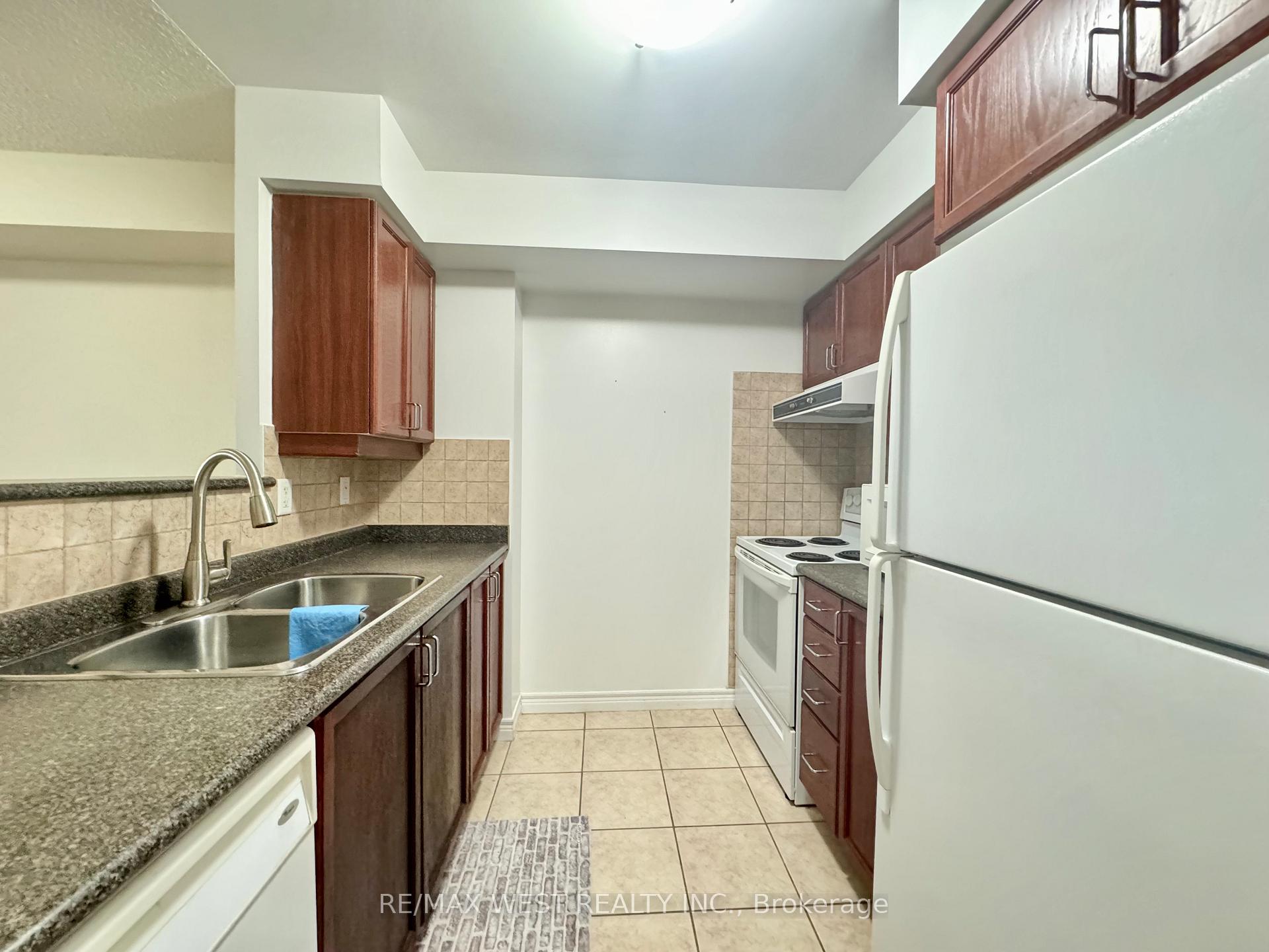 Photo 4 of Unit 2411, 710 Humberwood Boulevard, Etobicoke, West Humber-Clairville — HOMEH