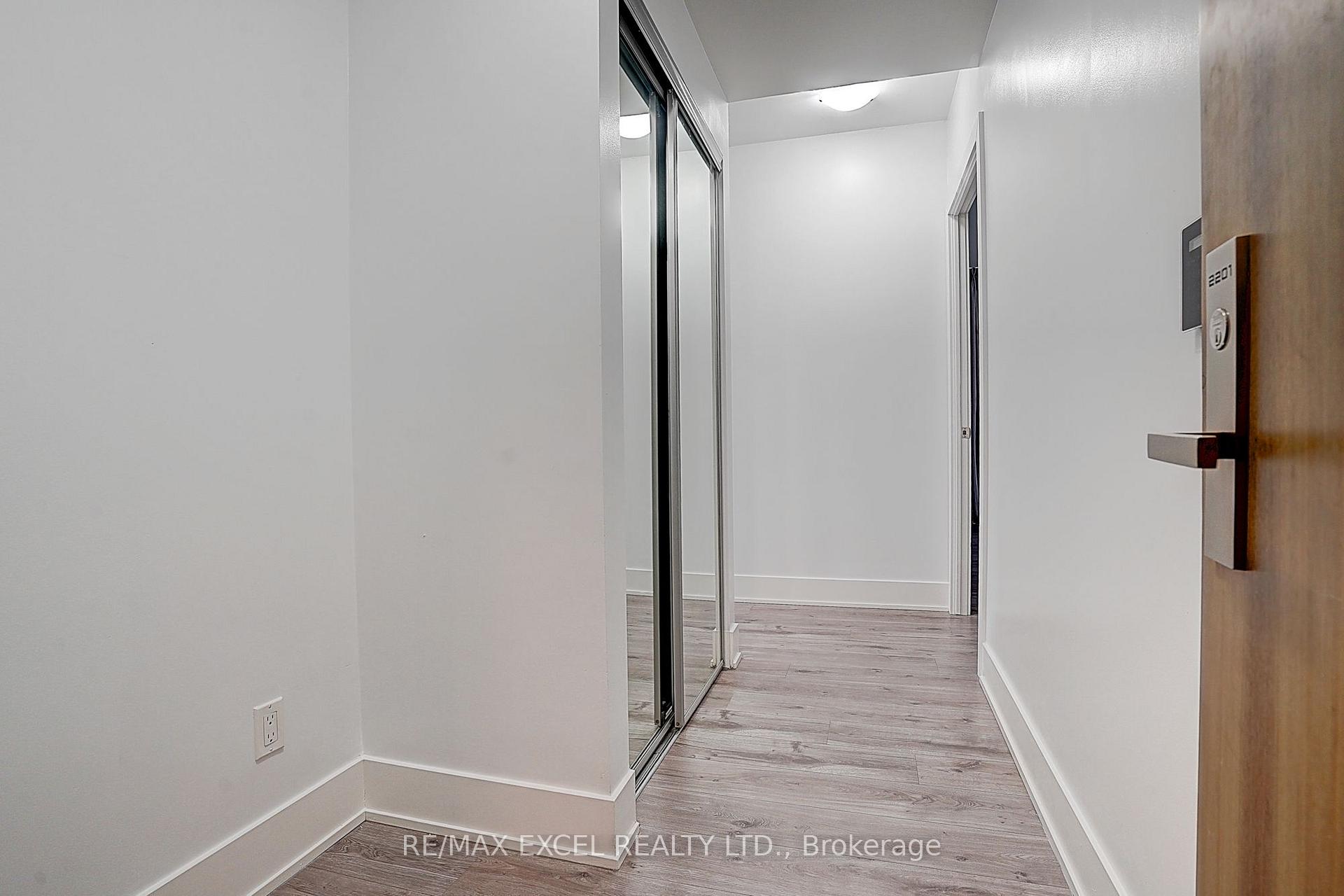 Photo 13 of Unit 2201, 200 Bloor Street W, Toronto, The Annex — HOMEH