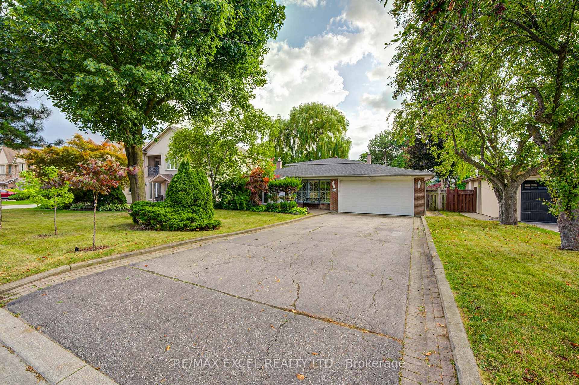 Photo 1 of 108 Babcombe Drive, Markham, Bayview Glen — HOMEH