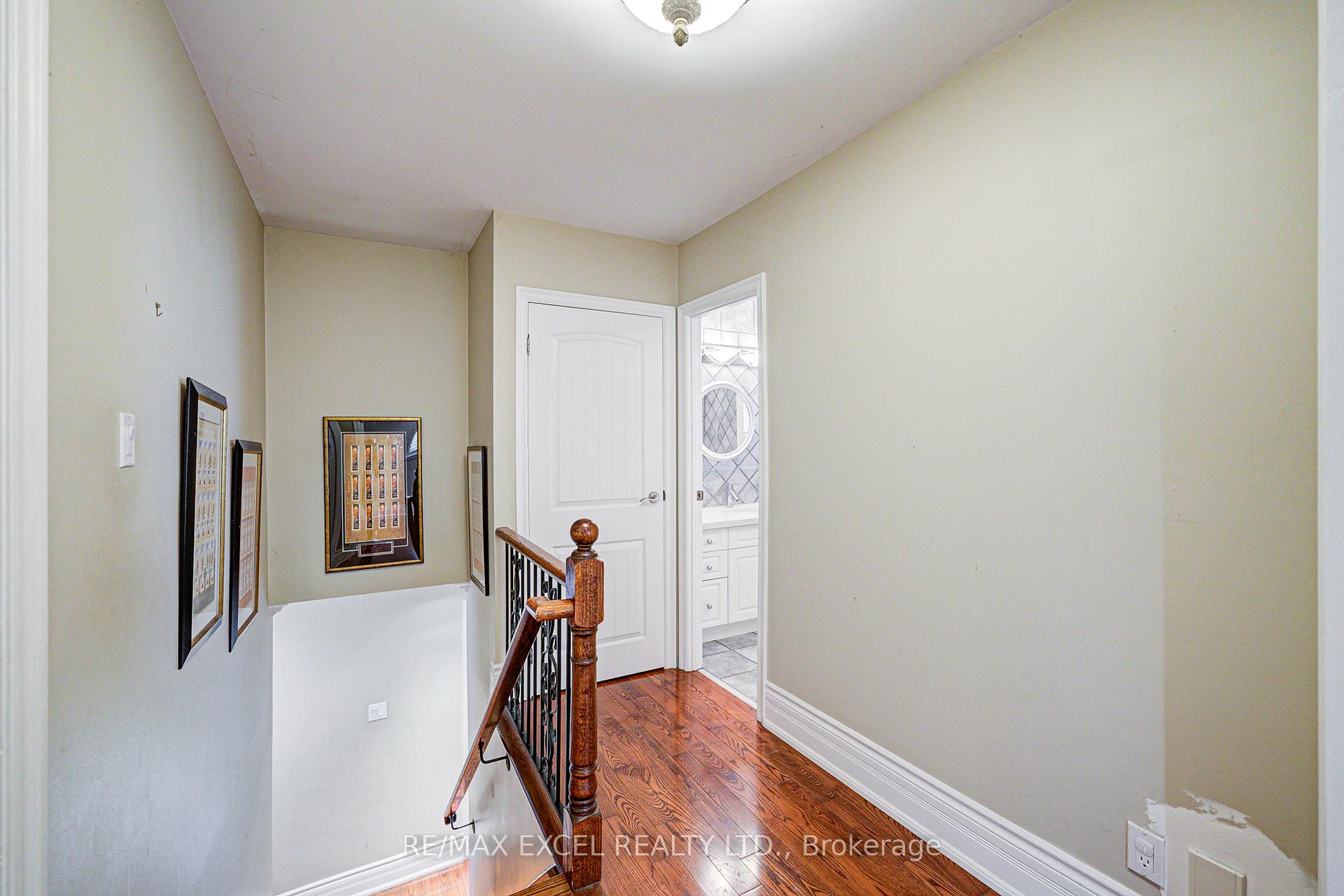Photo 25 of 108 Babcombe Drive, Markham, Bayview Glen — HOMEH