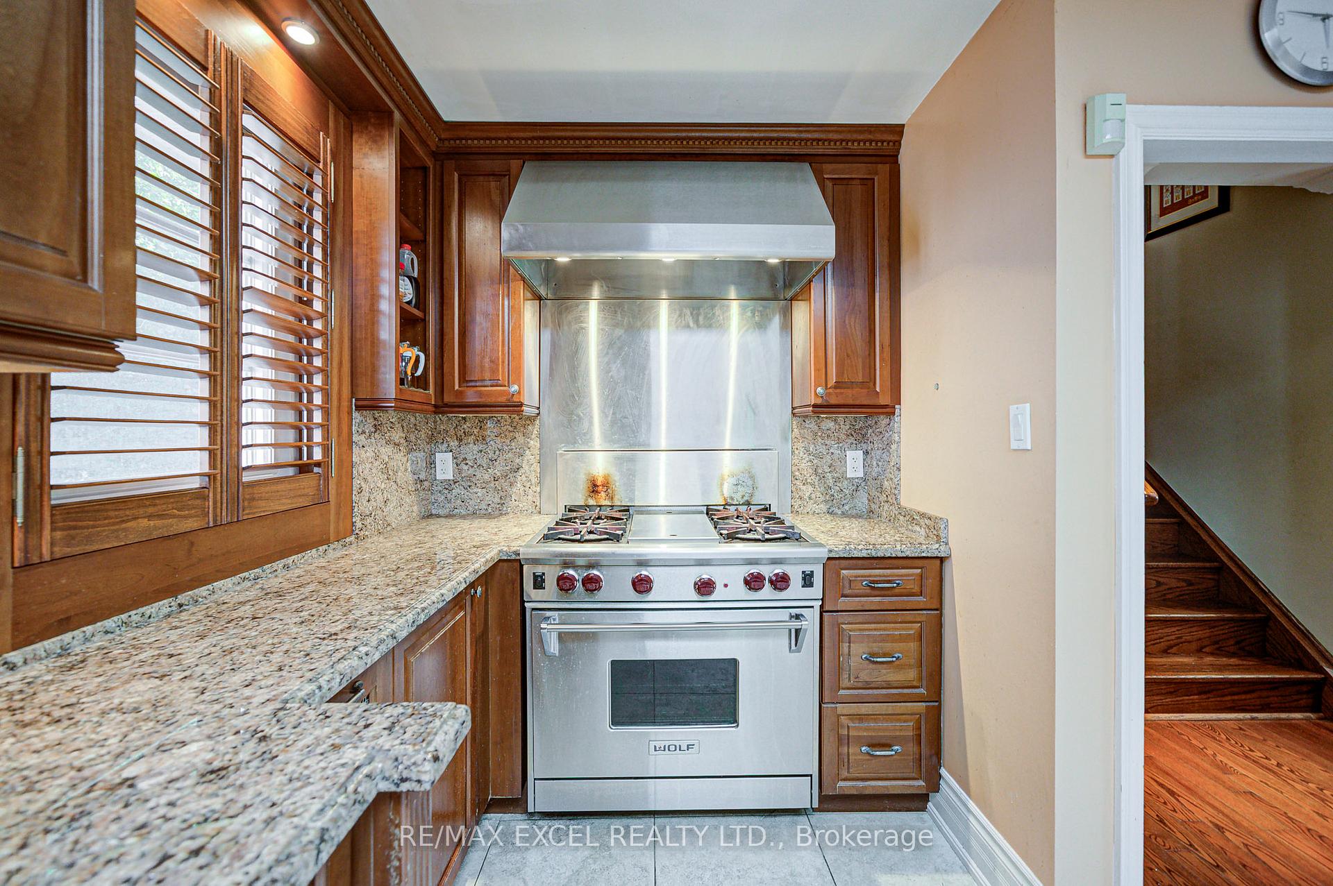 Photo 34 of 108 Babcombe Drive, Markham, Bayview Glen — HOMEH