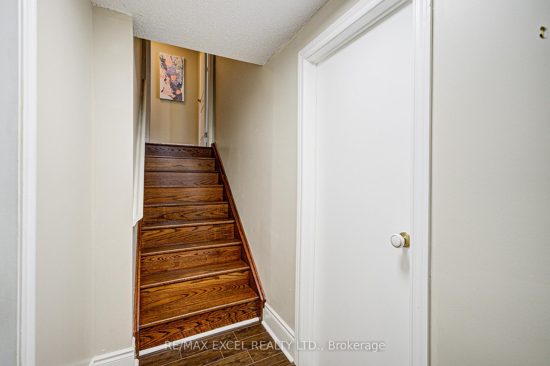 Photo 40 of 108 Babcombe Drive, Markham, Bayview Glen — HOMEH