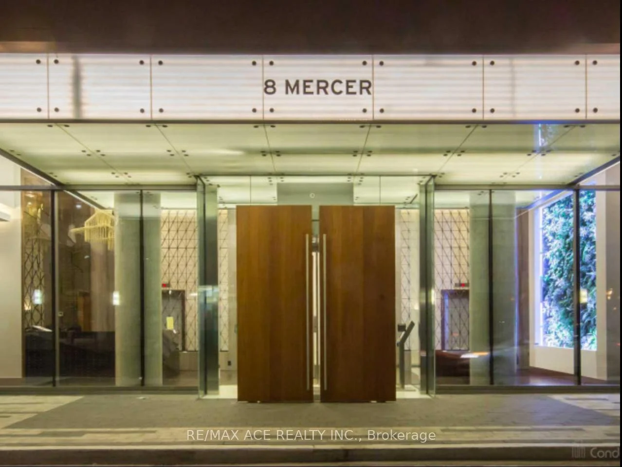 Photo 2 of Unit 526, 8 Mercer Street, Toronto, Waterfront Communities — HOMEH