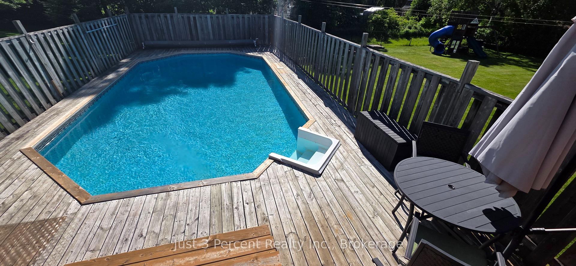 Photo 3 of 2224 Fieldview Drive, Cavan Monaghan, Cavan Twp — HOMEH