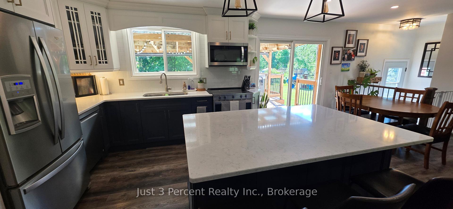 Photo 9 of 2224 Fieldview Drive, Cavan Monaghan, Cavan Twp — HOMEH
