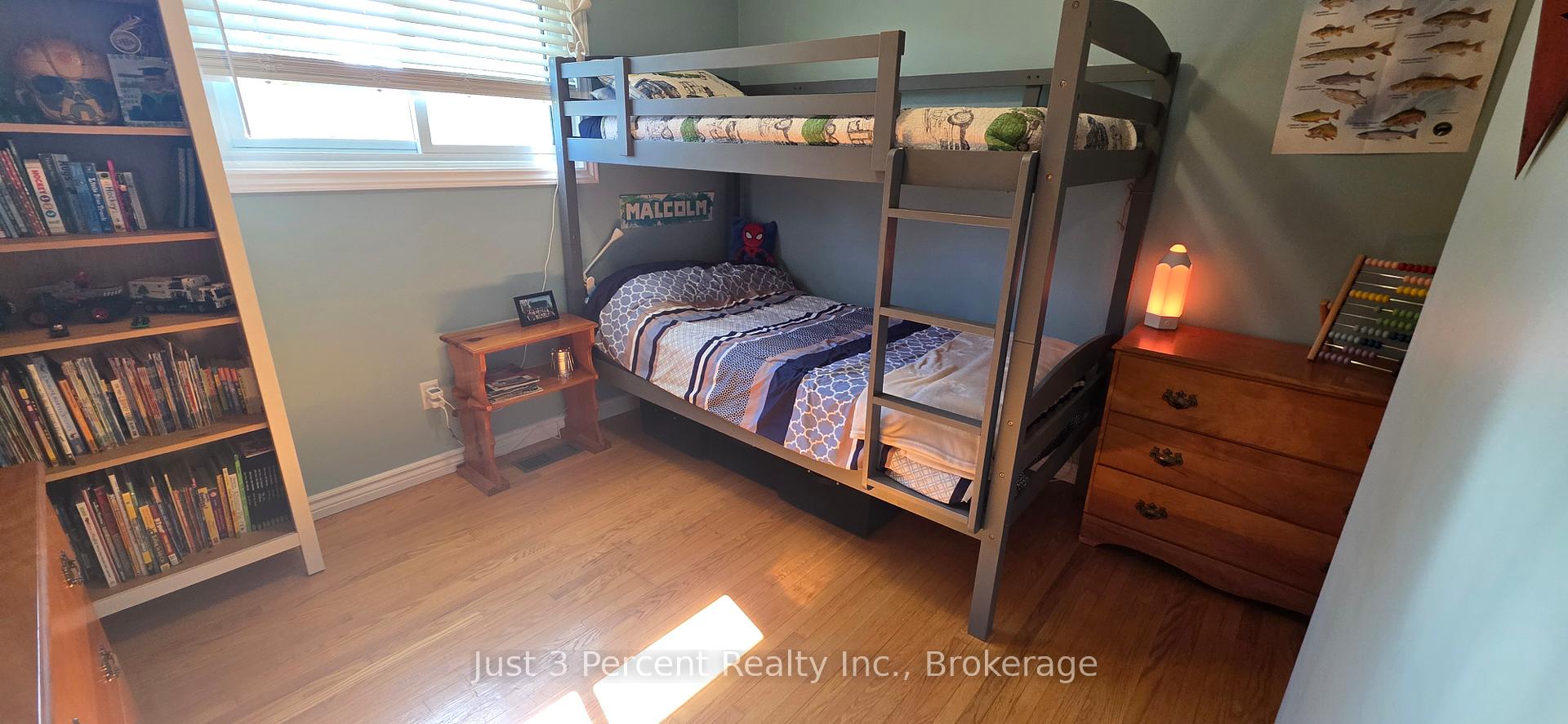 Photo 10 of 2224 Fieldview Drive, Cavan Monaghan, Cavan Twp — HOMEH