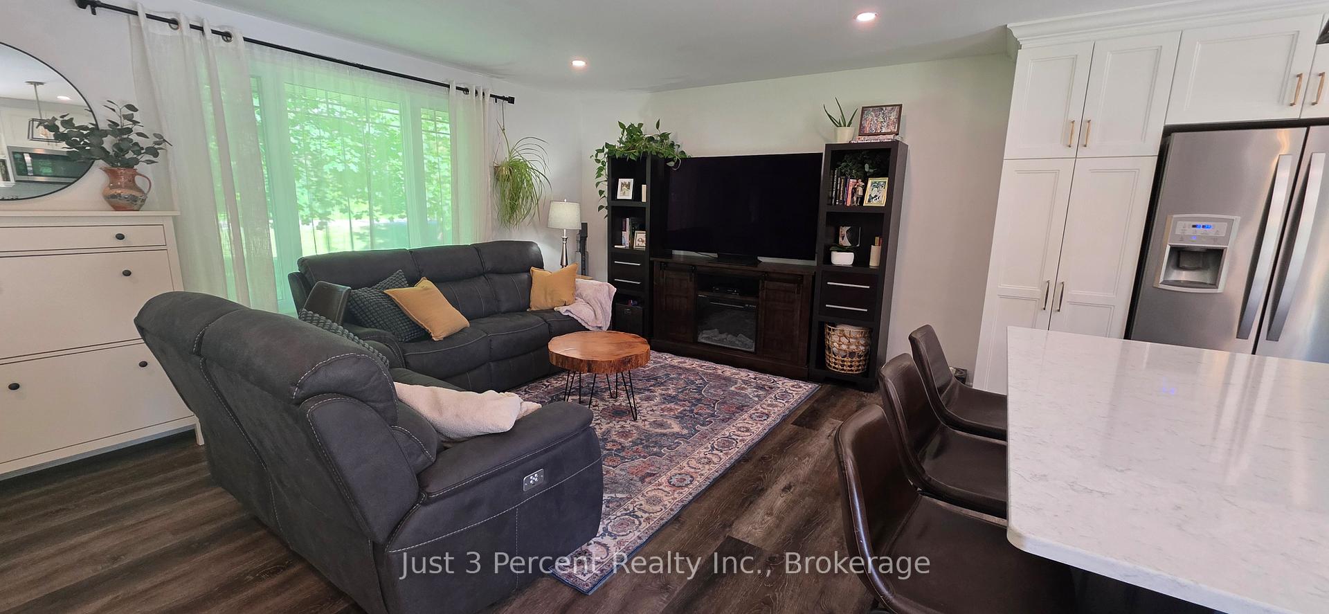 Photo 13 of 2224 Fieldview Drive, Cavan Monaghan, Cavan Twp — HOMEH