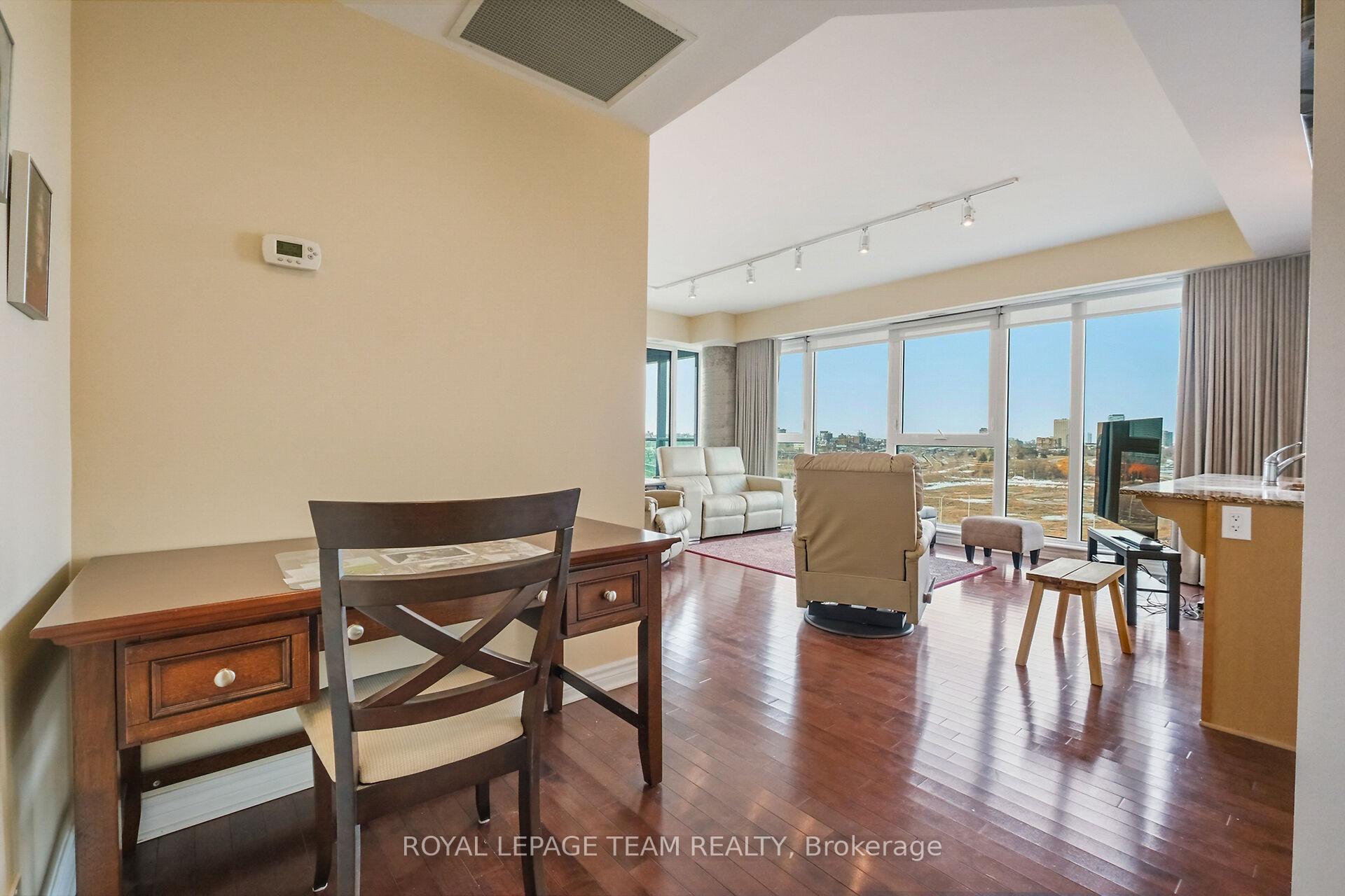 Photo 6 of Unit 1004, 200 Lett Street, Ottawa, West Centre Town — HOMEH