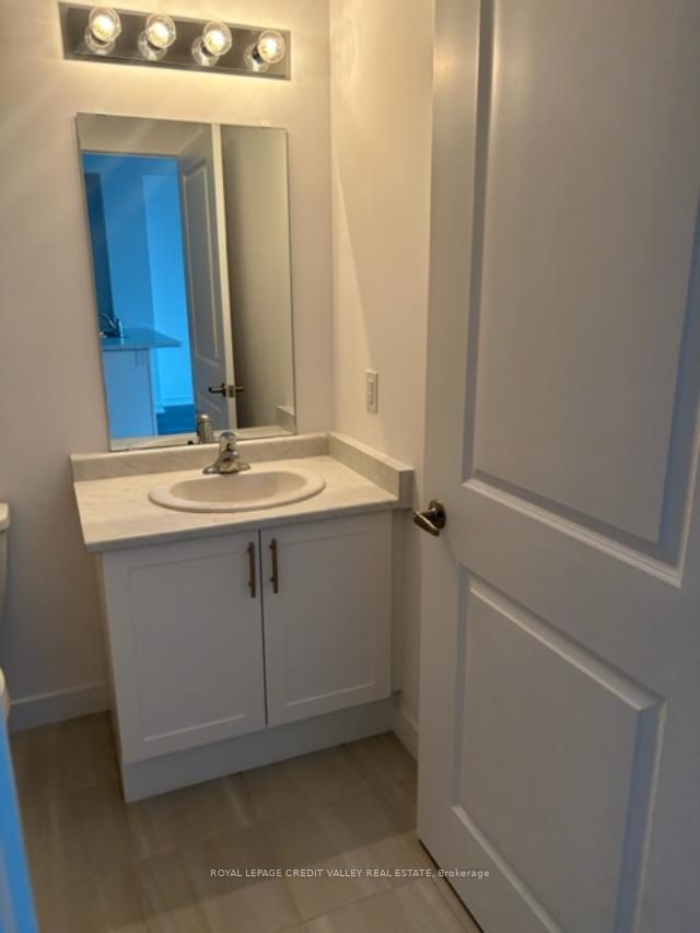 Photo 11 of Unit 309, 460 Dundas Street E, Hamilton, Waterdown — HOMEH