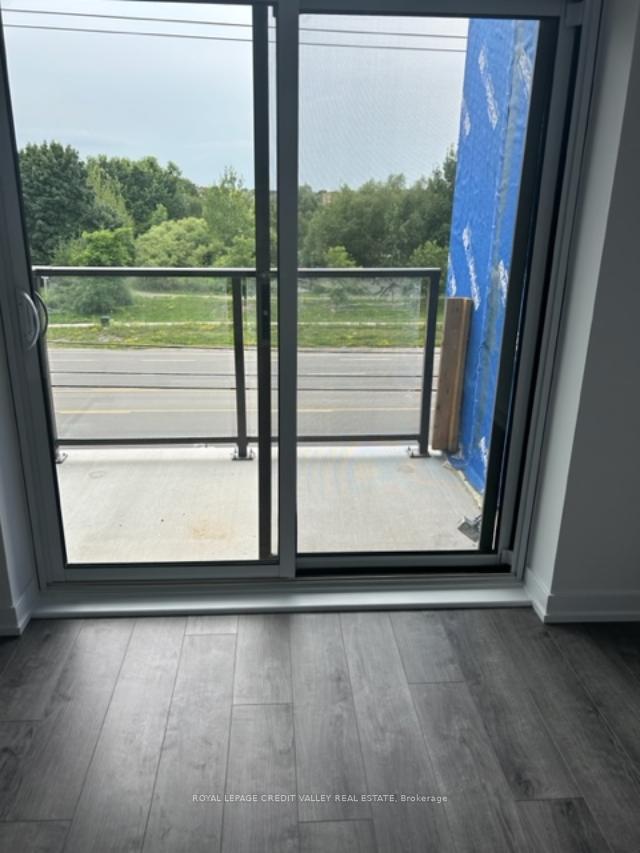 Photo 16 of Unit 309, 460 Dundas Street E, Hamilton, Waterdown — HOMEH
