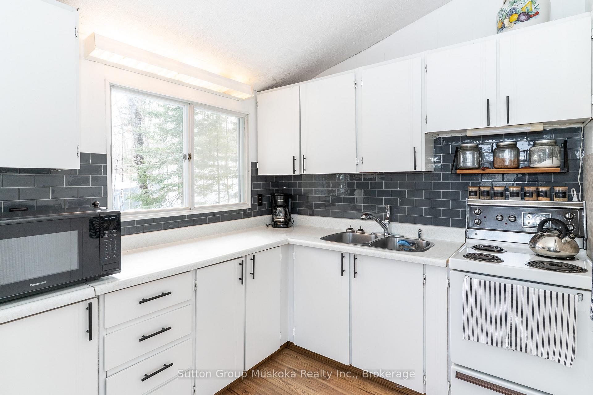 Photo 8 of 879 Relative Road, Armour, Katrine — HOMEH