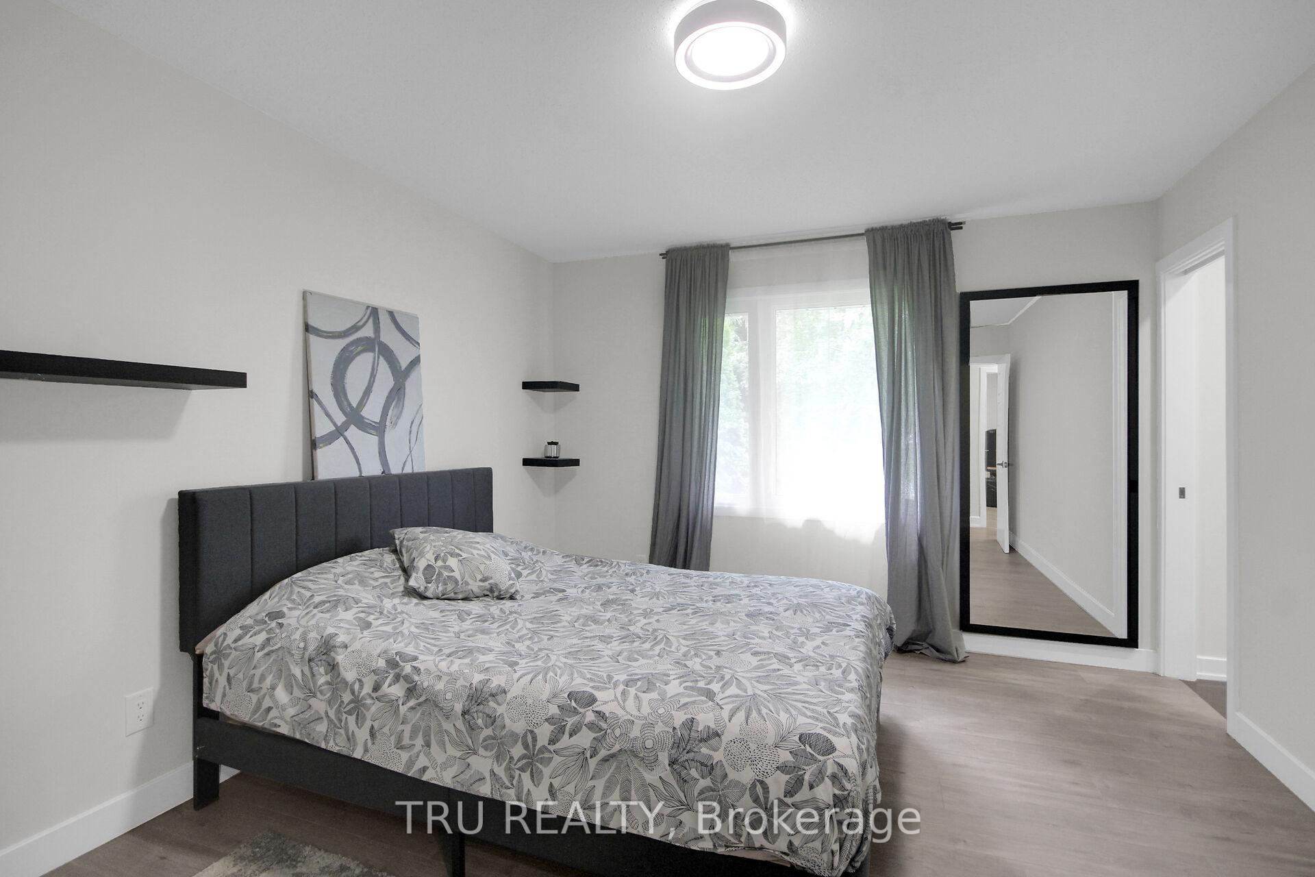 Photo 12 of 26 Langholm Crescent, Ottawa, Barrhaven - Pheasant Run — HOMEH