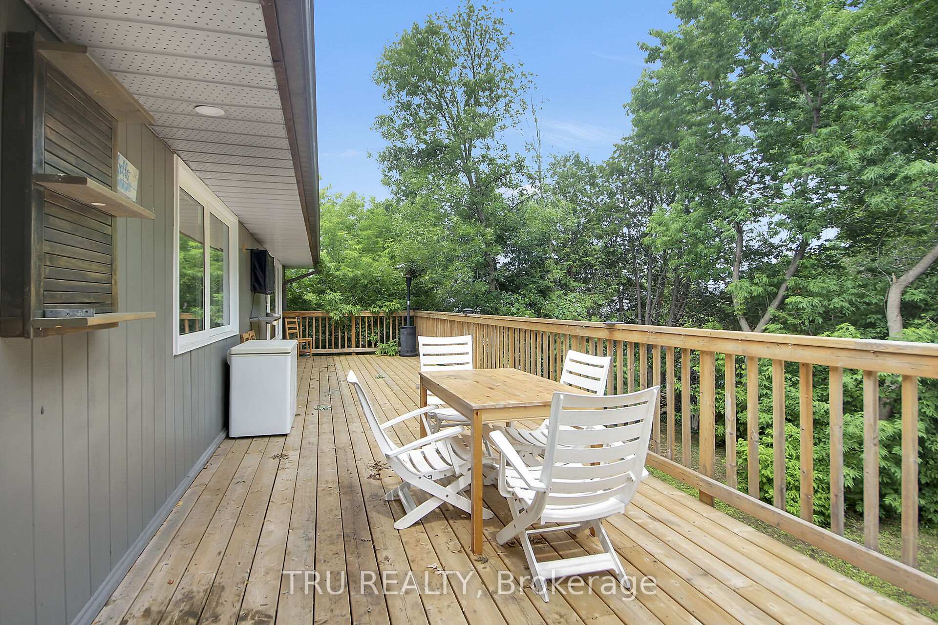 Photo 20 of 26 Langholm Crescent, Ottawa, Barrhaven - Pheasant Run — HOMEH