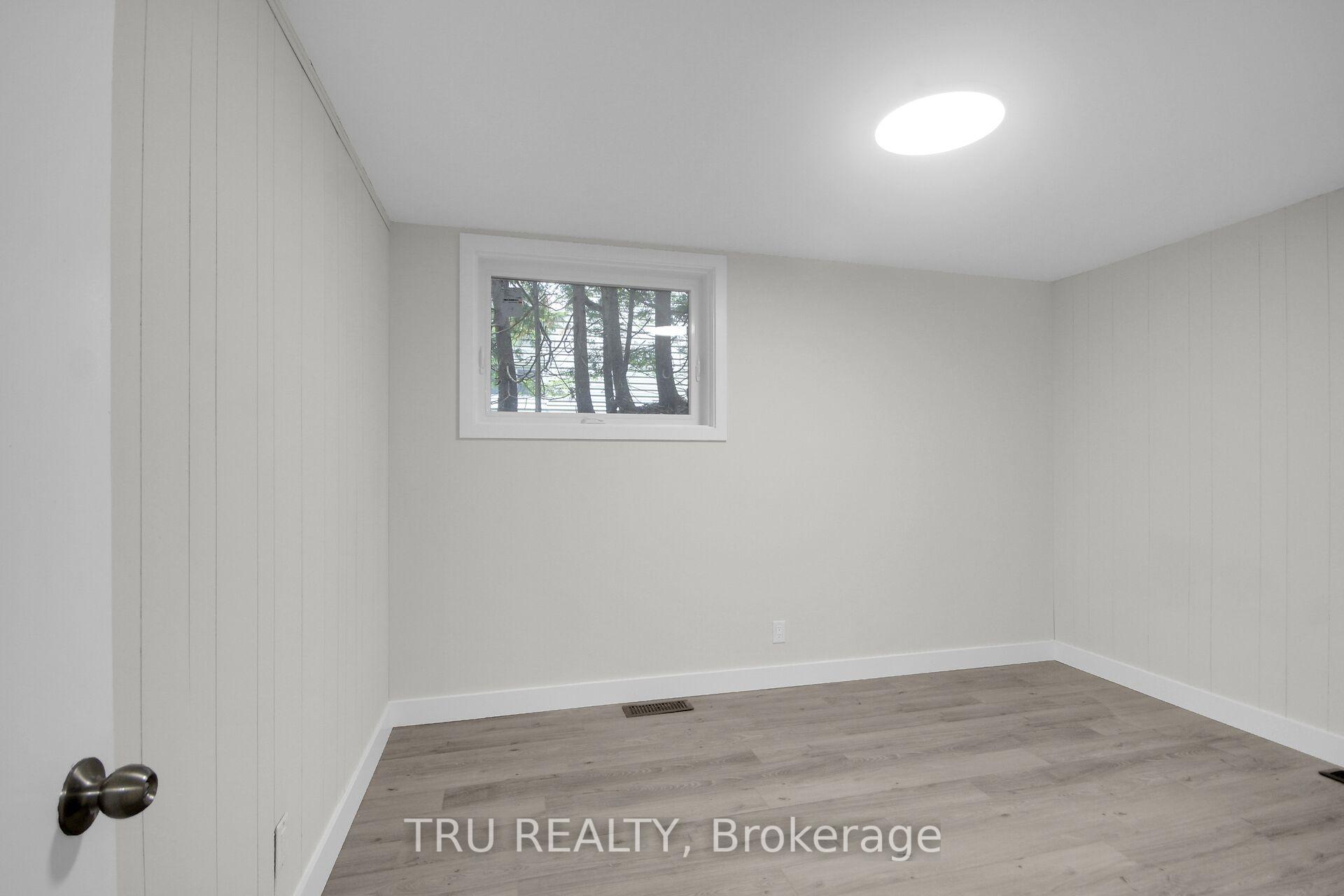 Photo 25 of 26 Langholm Crescent, Ottawa, Barrhaven - Pheasant Run — HOMEH