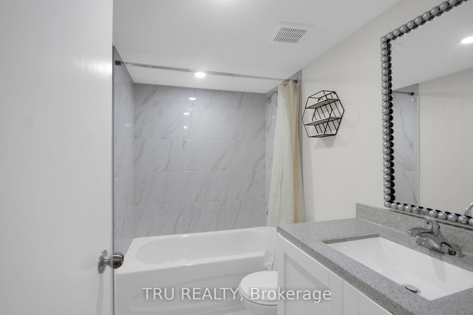 Photo 27 of 26 Langholm Crescent, Ottawa, Barrhaven - Pheasant Run — HOMEH