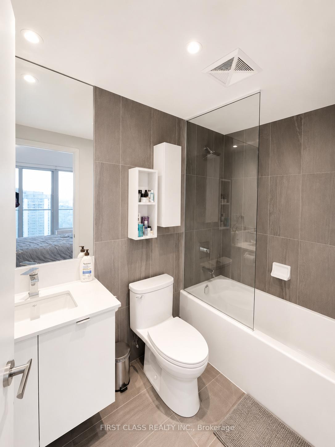 Photo 11 of Unit 2803, 99 Broadway Avenue, Toronto, Mount Pleasant West — HOMEH