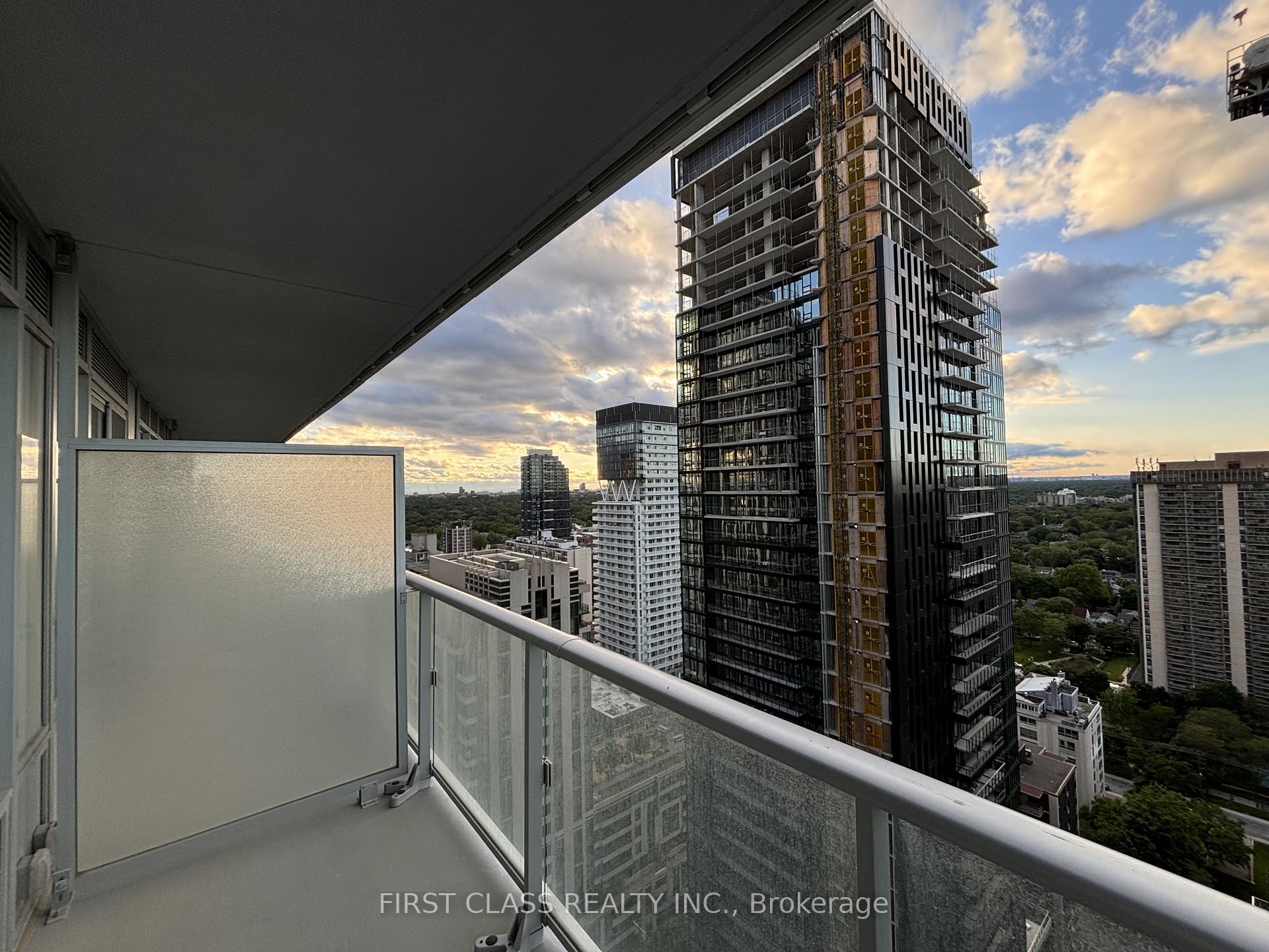 Photo 14 of Unit 2803, 99 Broadway Avenue, Toronto, Mount Pleasant West — HOMEH