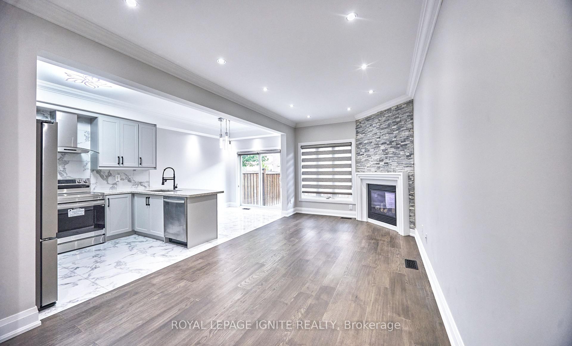 Photo 10 of 95 Dairy Drive E, Scarborough, Clairlea-Birchmount — HOMEH