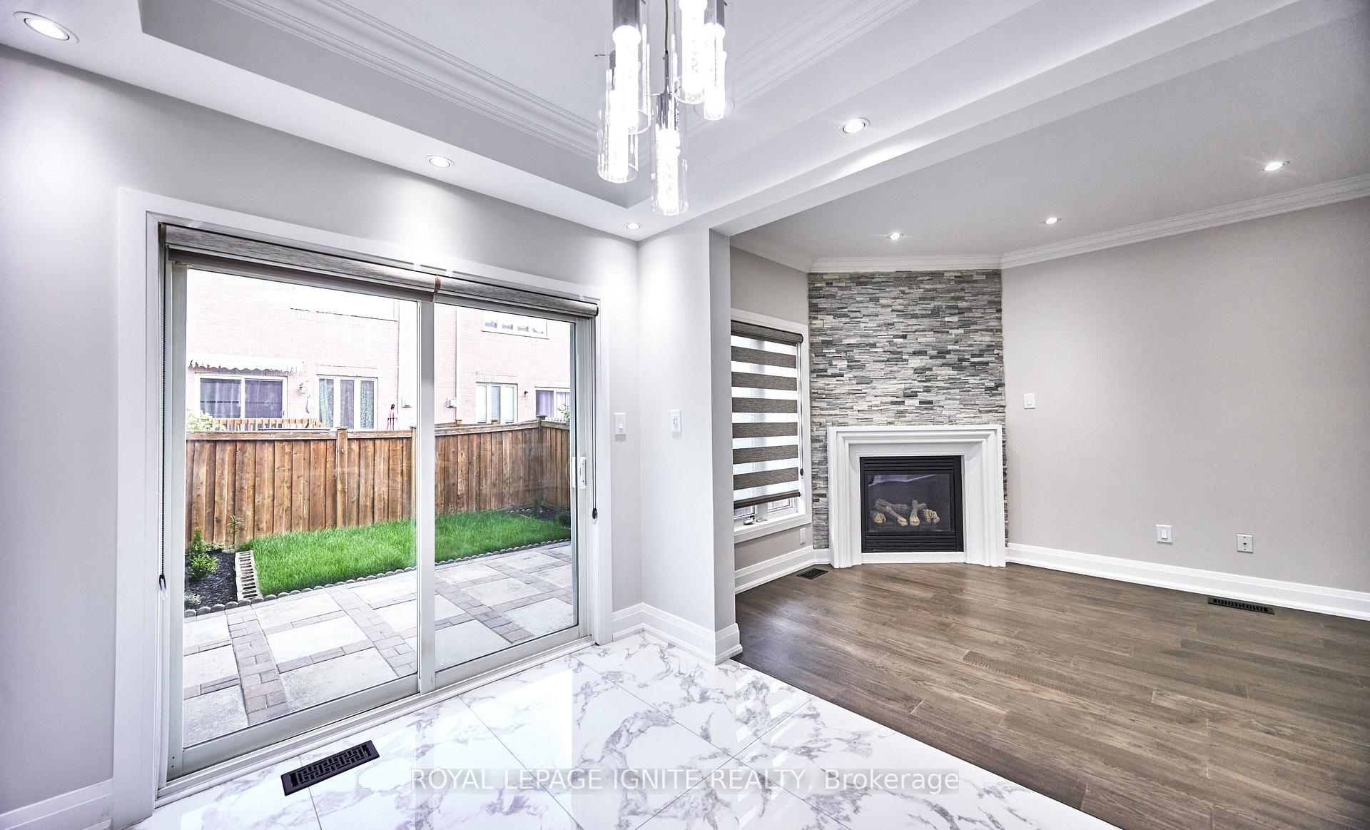 Photo 11 of 95 Dairy Drive E, Scarborough, Clairlea-Birchmount — HOMEH