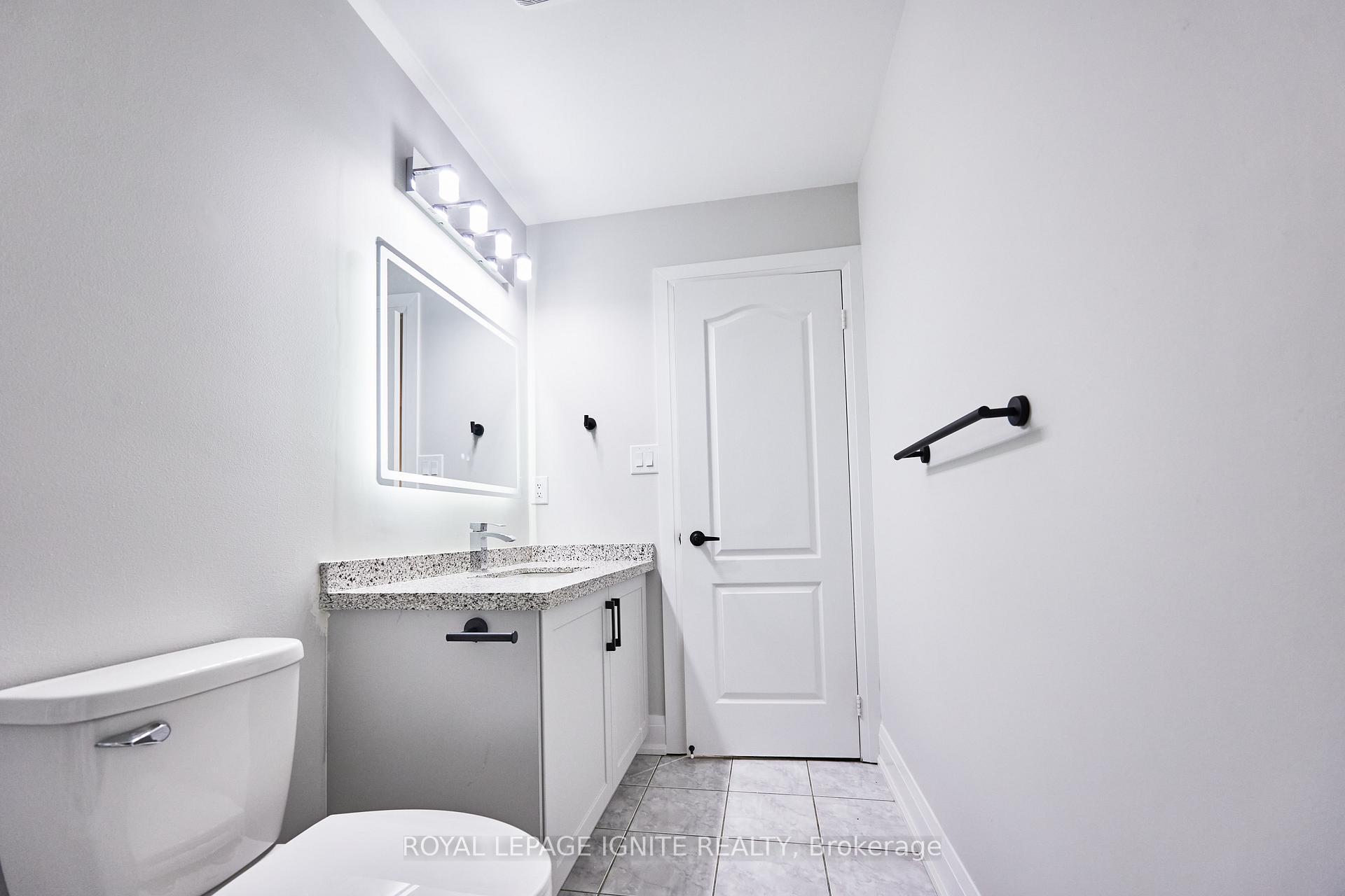 Photo 27 of 95 Dairy Drive E, Scarborough, Clairlea-Birchmount — HOMEH