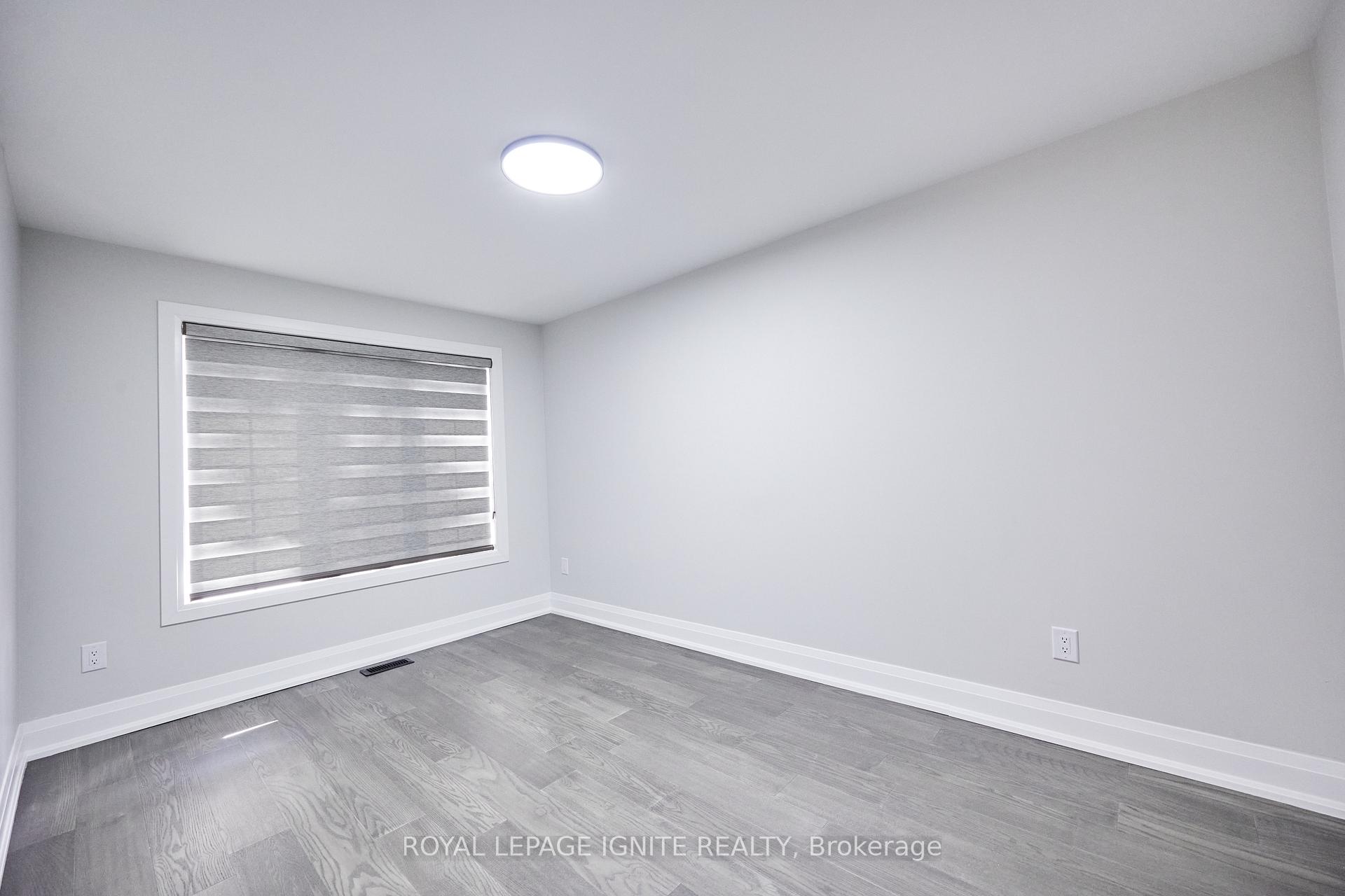 Photo 33 of 95 Dairy Drive E, Scarborough, Clairlea-Birchmount — HOMEH