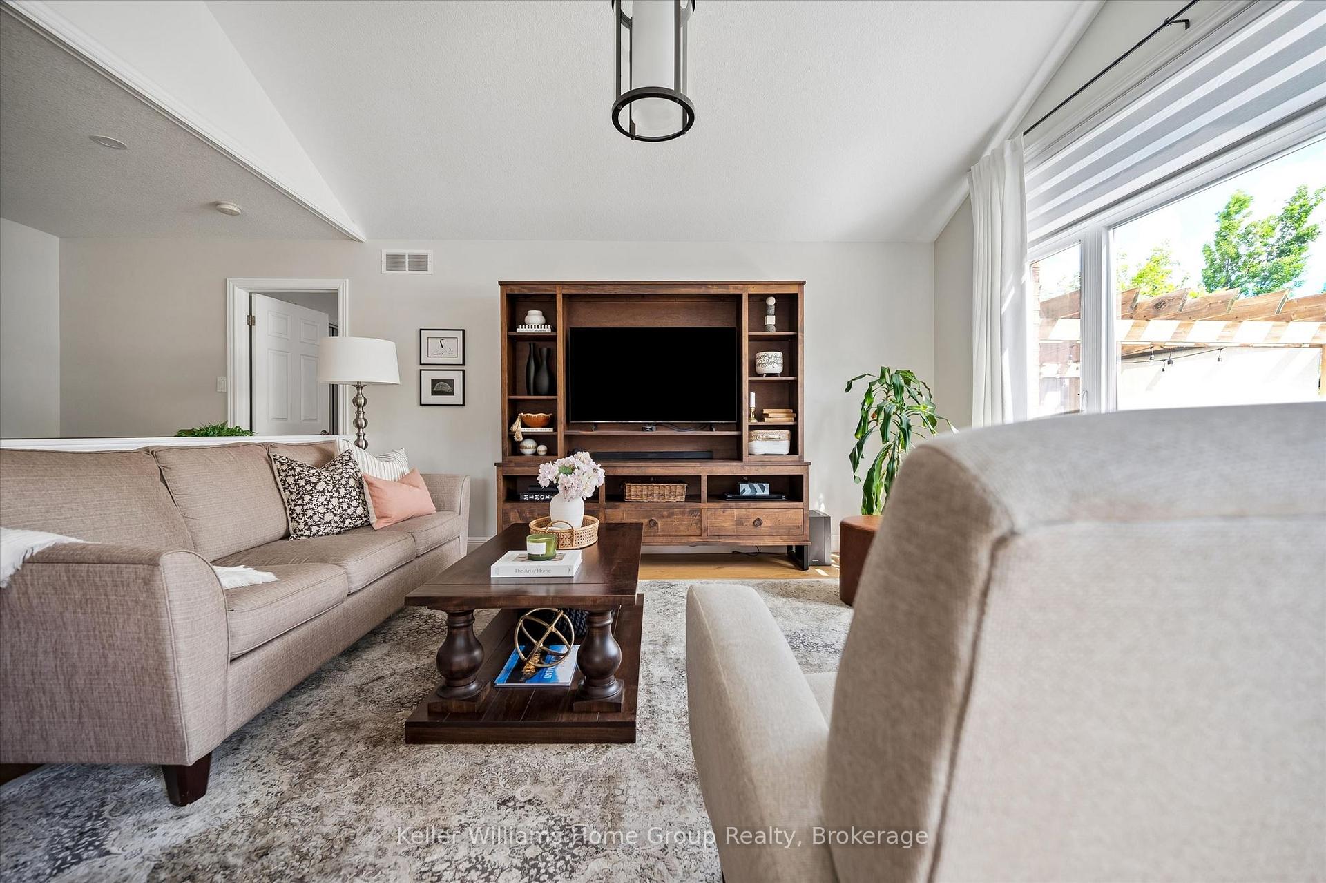 Photo 14 of 103 McGowan Street, Centre Wellington, Elora/Salem — HOMEH
