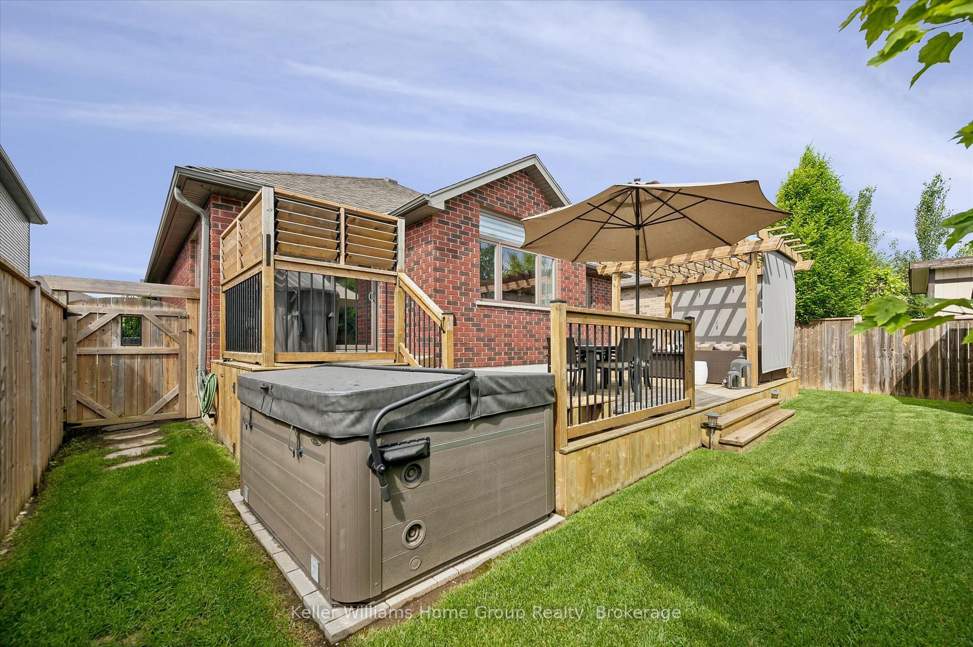 Photo 40 of 103 McGowan Street, Centre Wellington, Elora/Salem — HOMEH