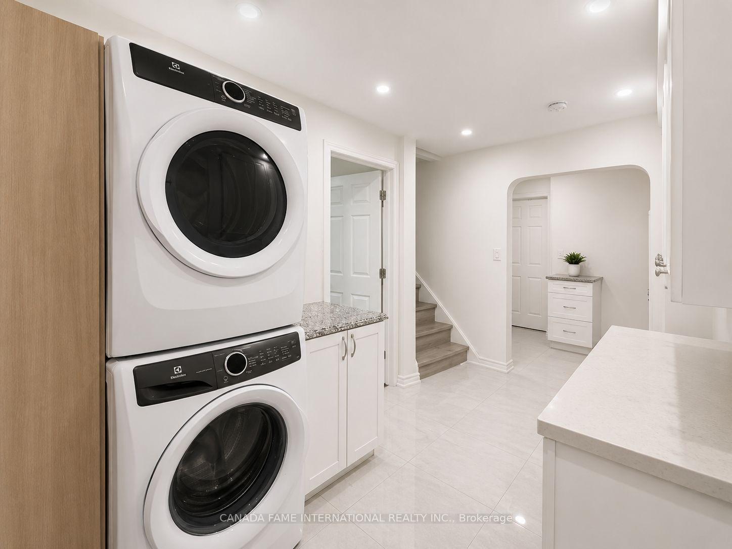 Photo 5 of 283 Harvie Avenue, Toronto, Caledonia-Fairbank — HOMEH