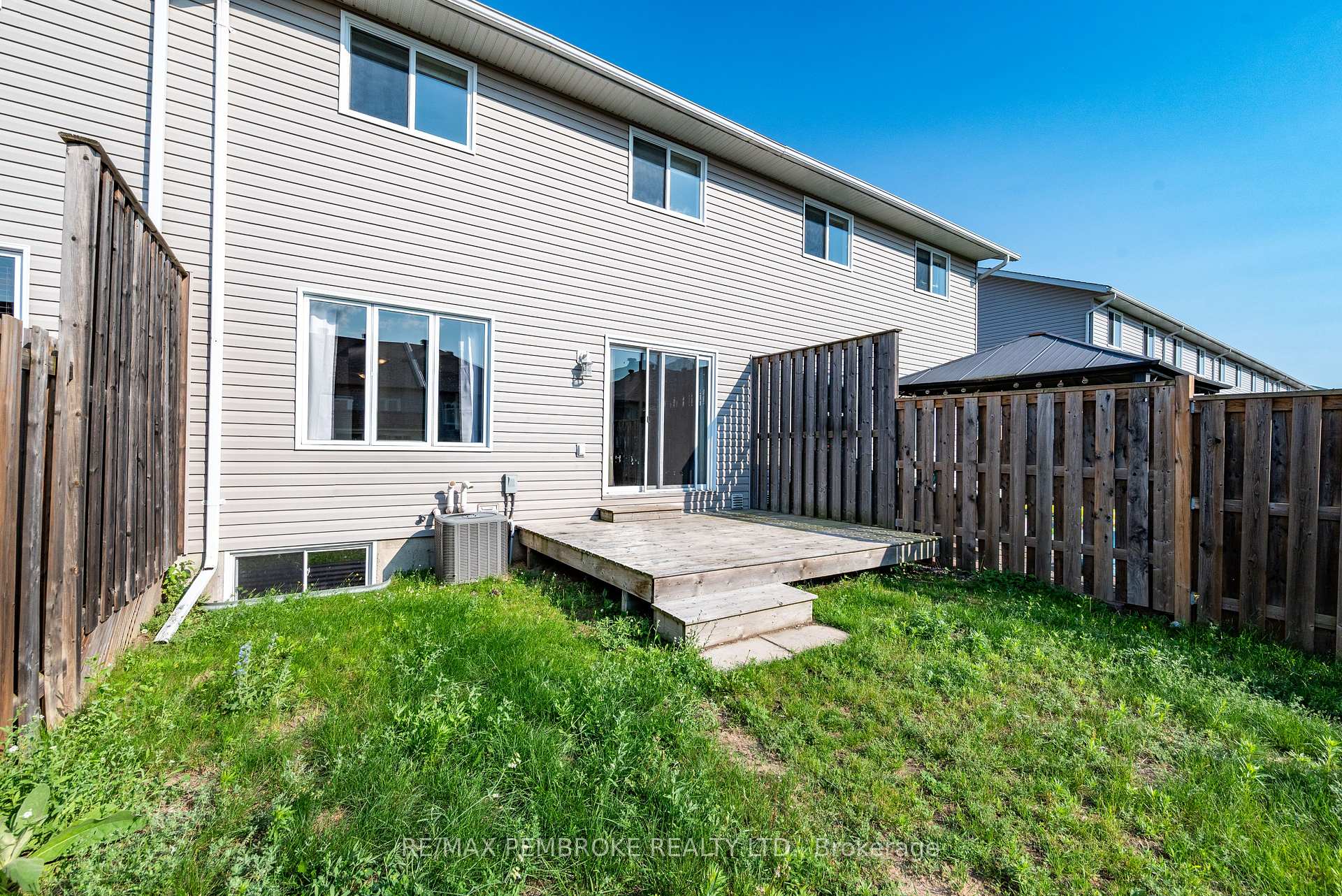 Photo 44 of 30 Winston Avenue, Petawawa, Petawawa — HOMEH